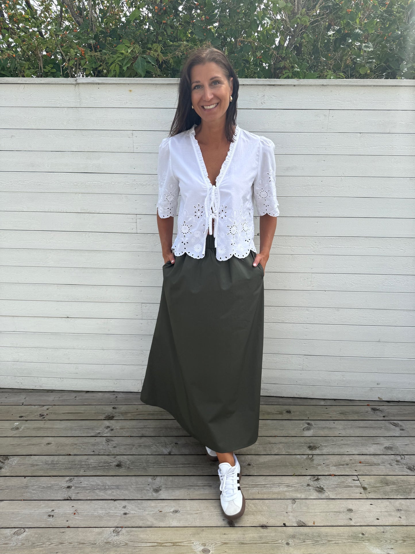 ONLMIFFY S/S EMB TIE TOP
