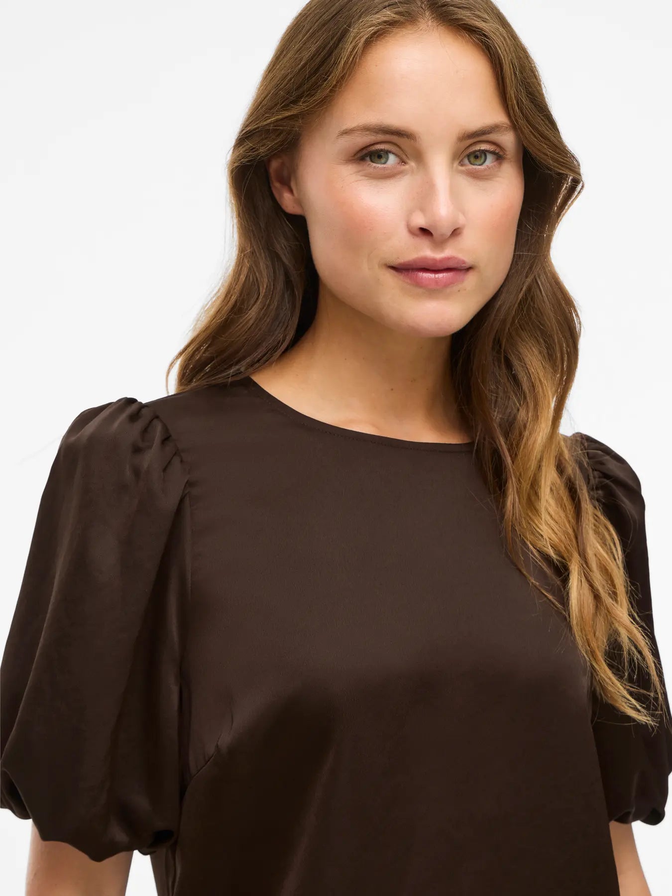 VIELLETTE 2/4 SATIN PUFF TOP COFFEE BEAN