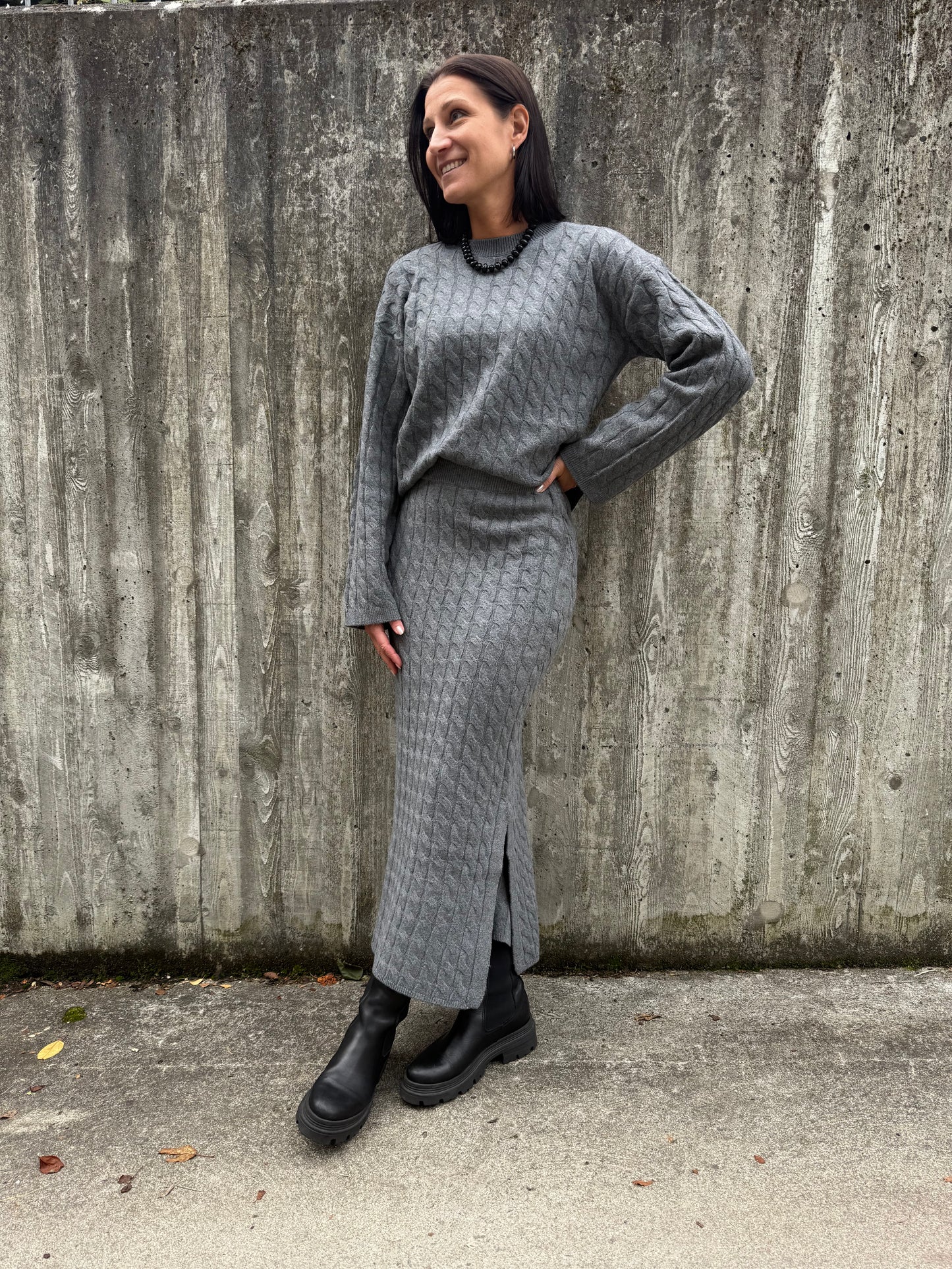 AWLORELLA HW 7/8 KNIT SKIRT