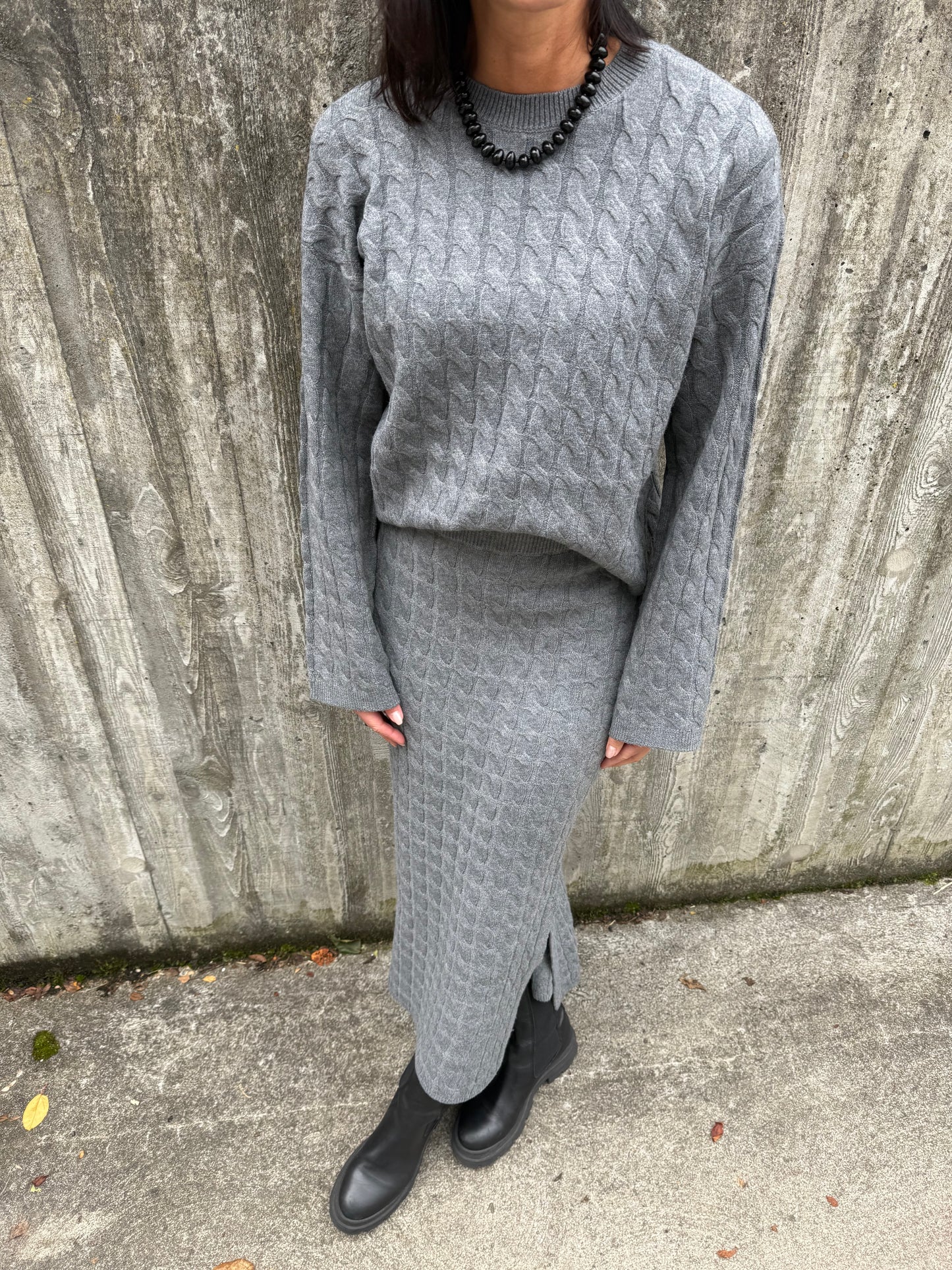 AWLORELLA HW 7/8 KNIT SKIRT