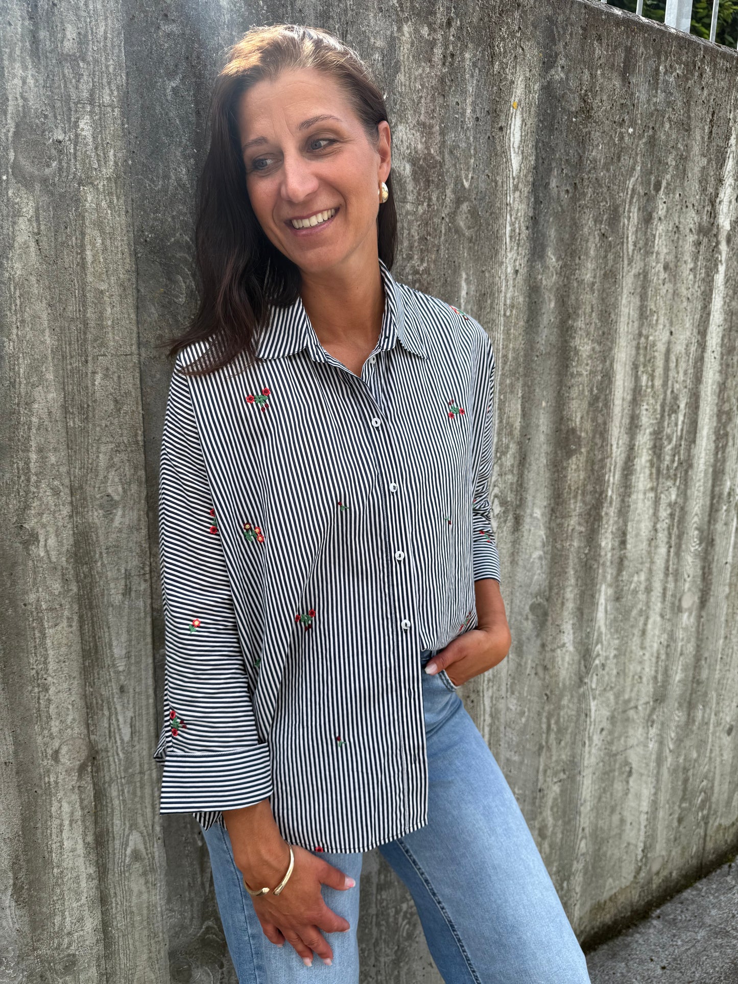 ONLGRIZZI LS EMB SHIRT