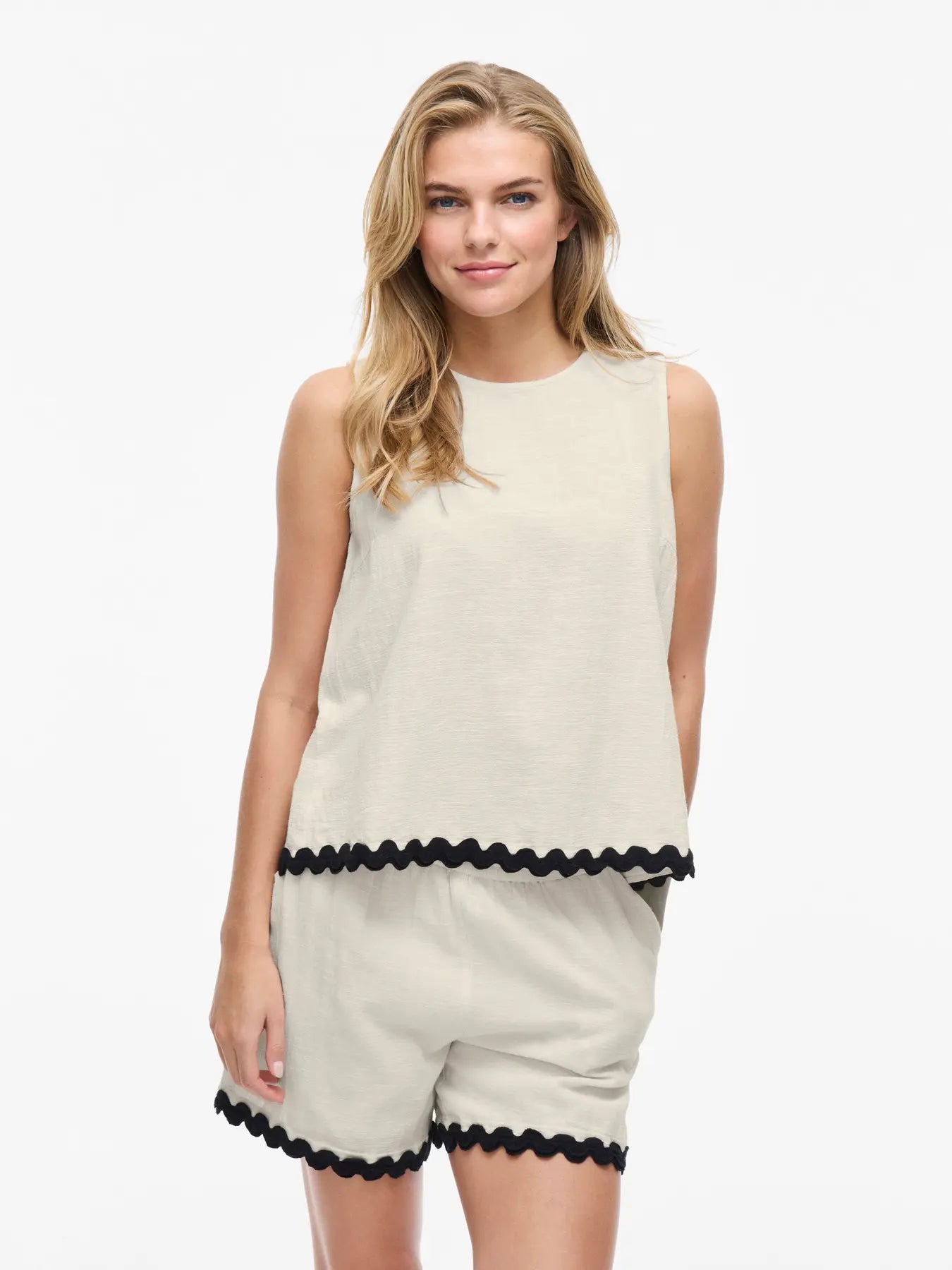 VIMANDA WAVY RW SHORTS
