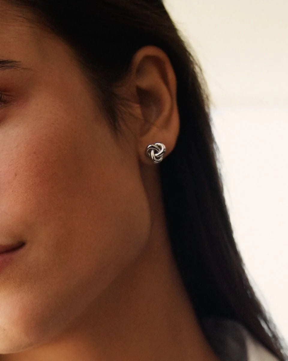 Infinity Knot Studs S