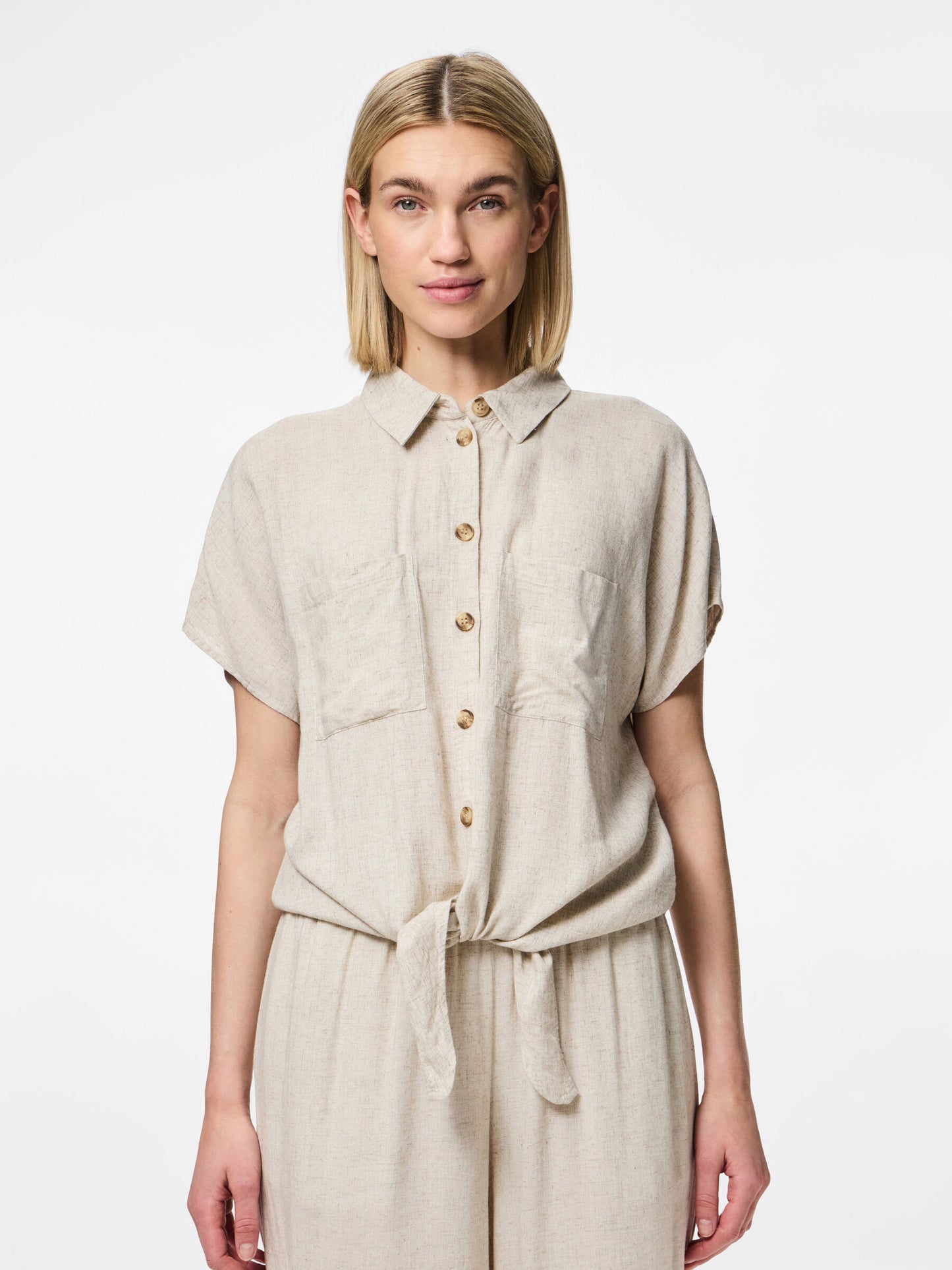 PCPIA SS TIE SHIRT BEIGE