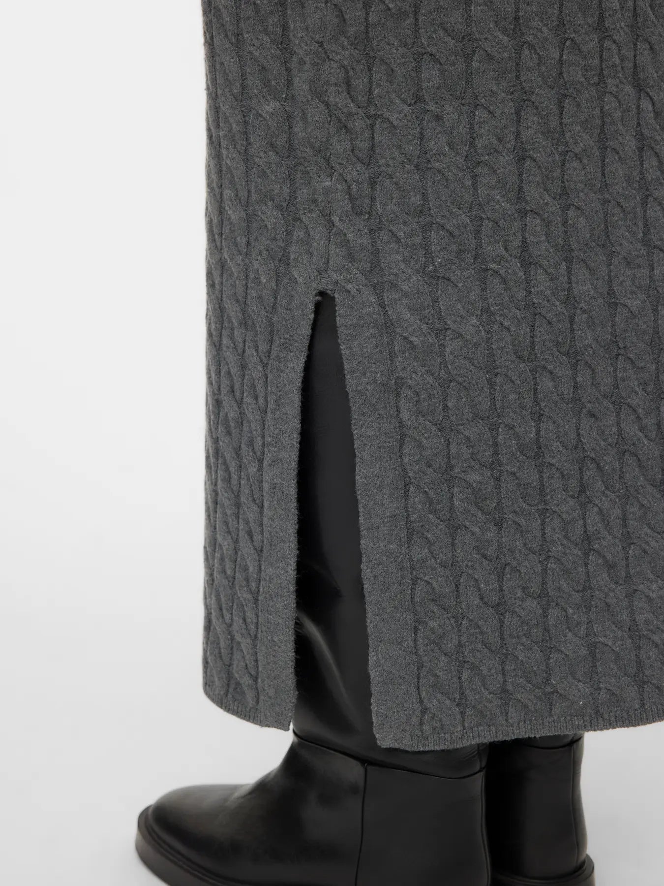 AWLORELLA HW 7/8 KNIT SKIRT