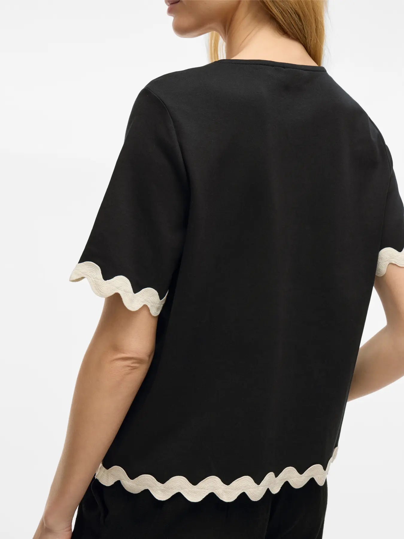 VICALISA O-NECK 2/4 TOP BLACK