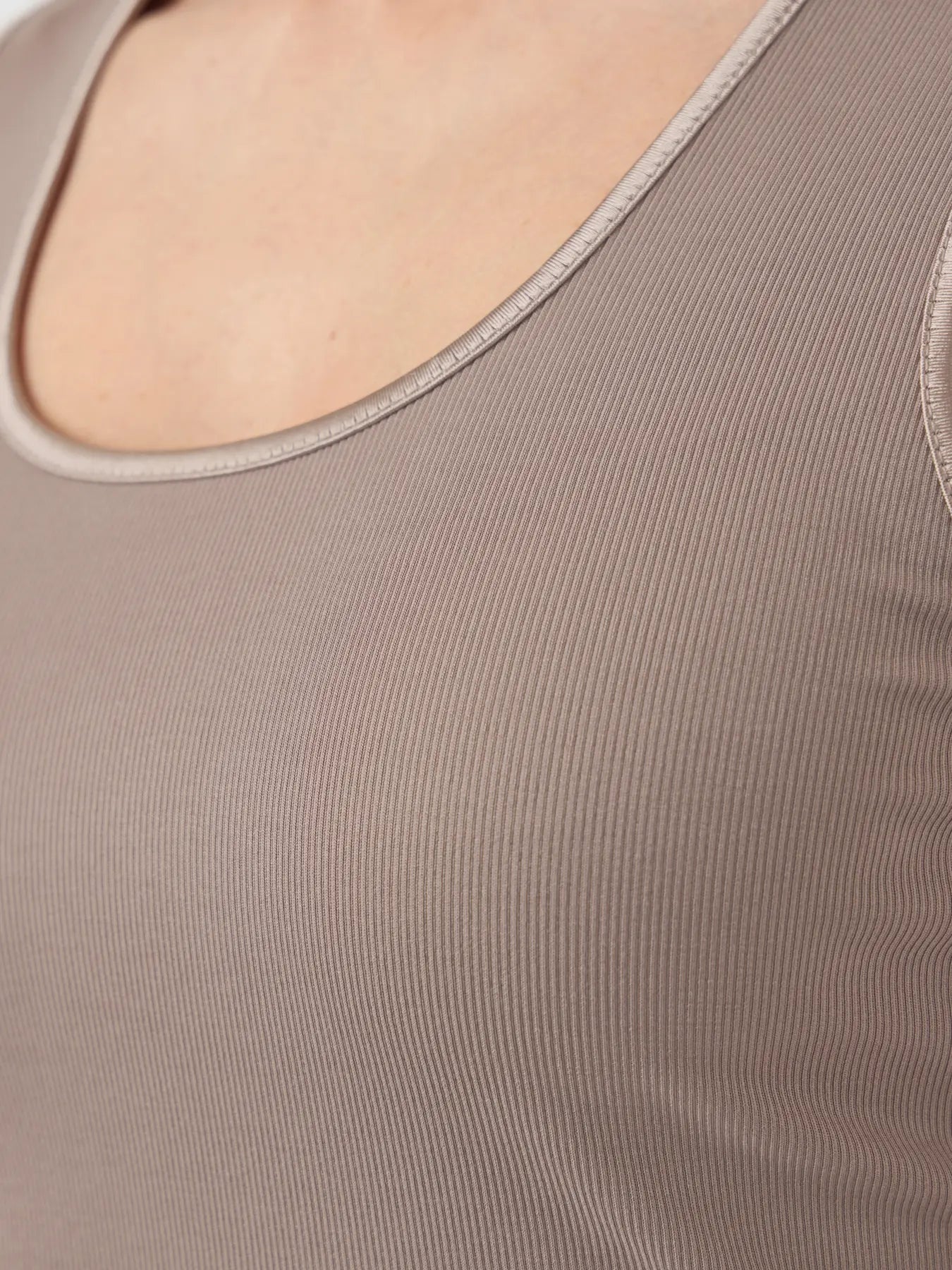 YASPALOMA TANK TOP TAUPE GRAY