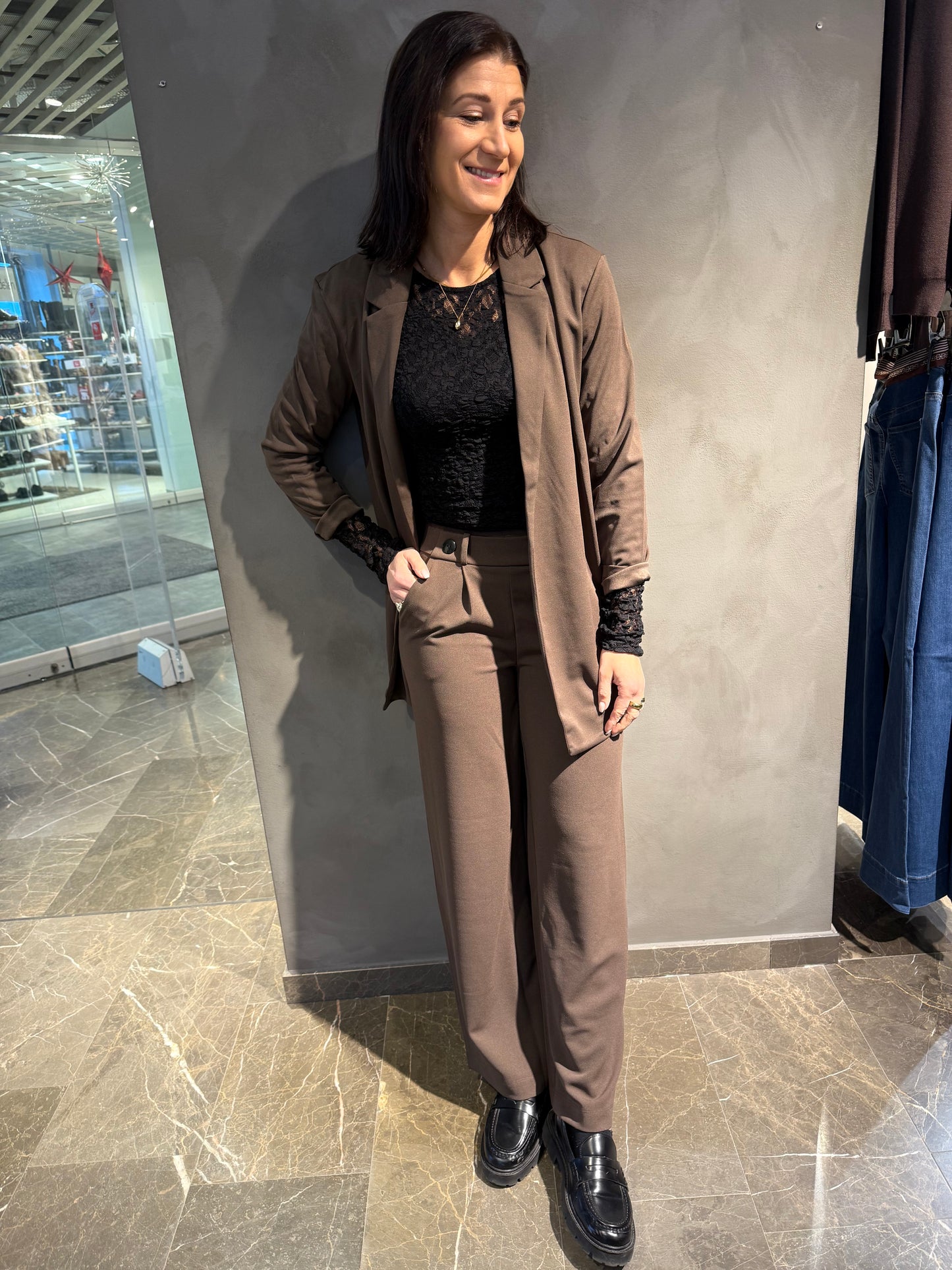 JDYGEGGO LIFE L/S BLAZER CHOCOLATE BROWN