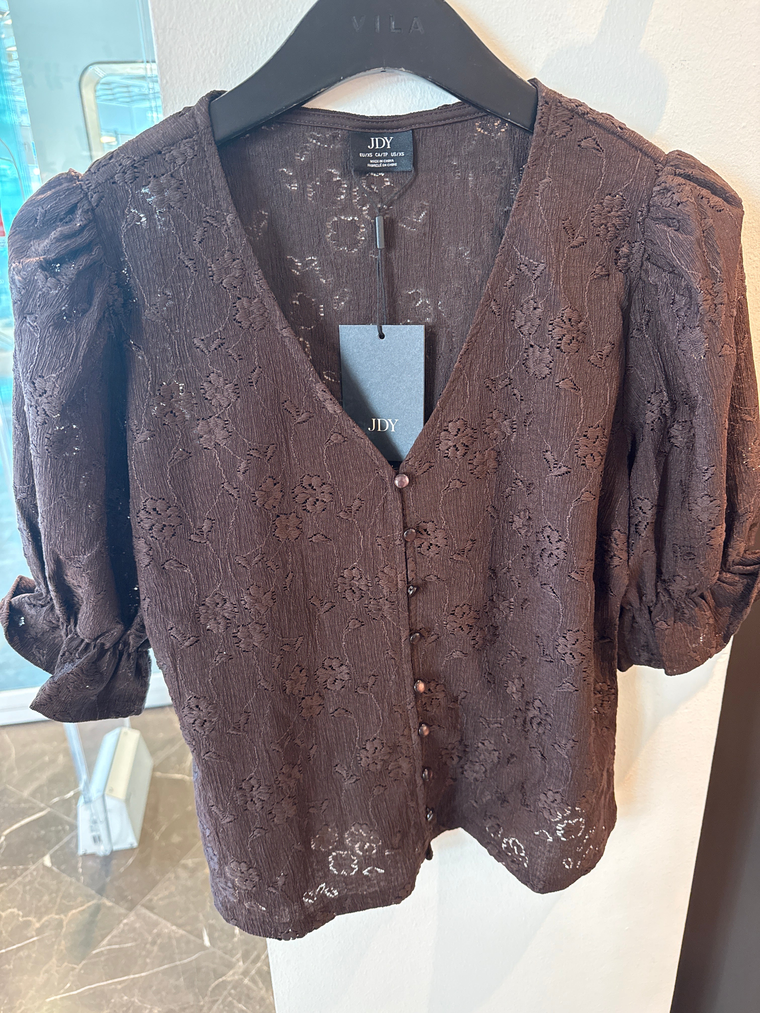 JDYJAKOBE 2/4 LACE TOP COFFEE BEAN