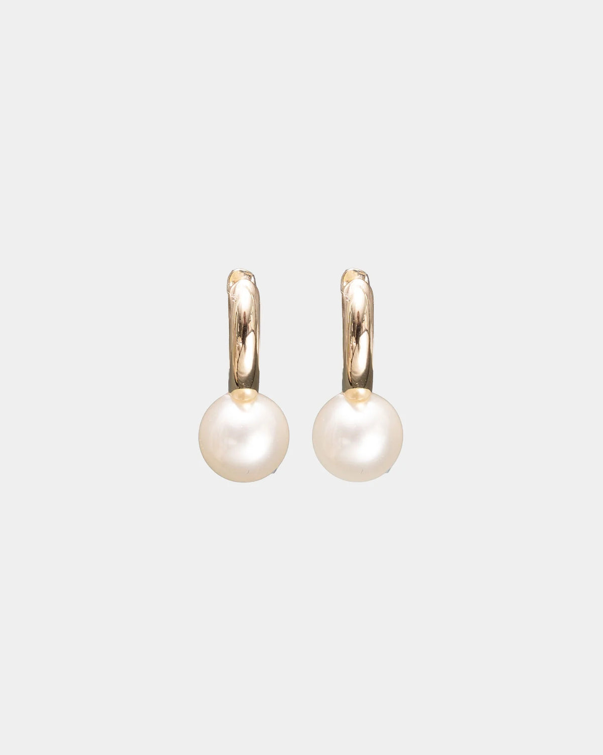 AMELIE PEARL HOOPS MARBLE WHITE