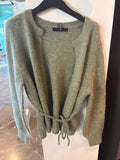 VMBERRY LS O-NECK TIE CARDIGAN OIL GREEN
