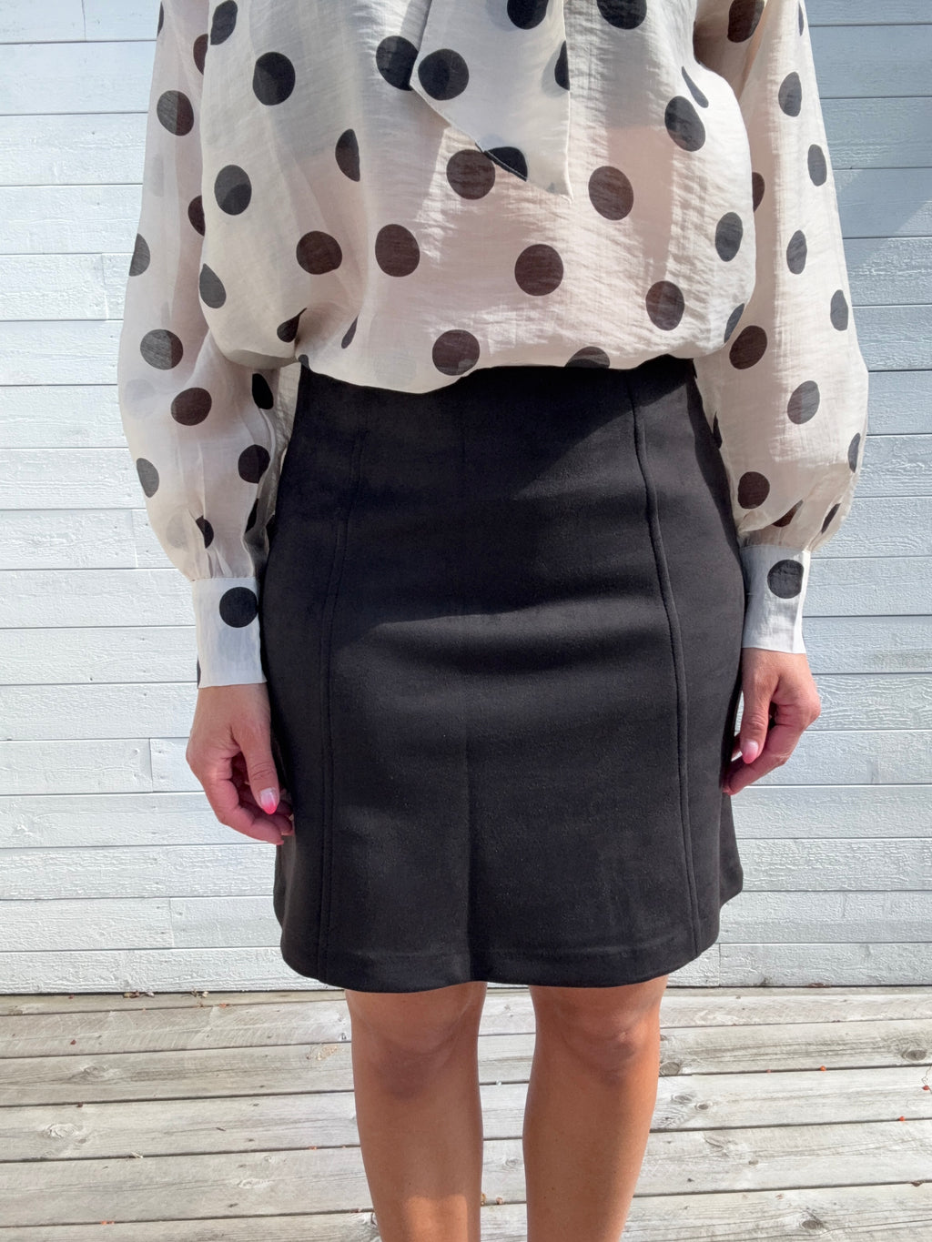 VMDONNAHAZEL HW ABOVE KNEE SKIRT- BLACK
