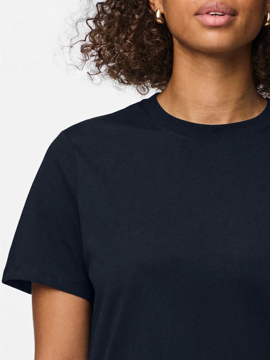 PCRIA SS SOLID TEE SKY CAPTAIN