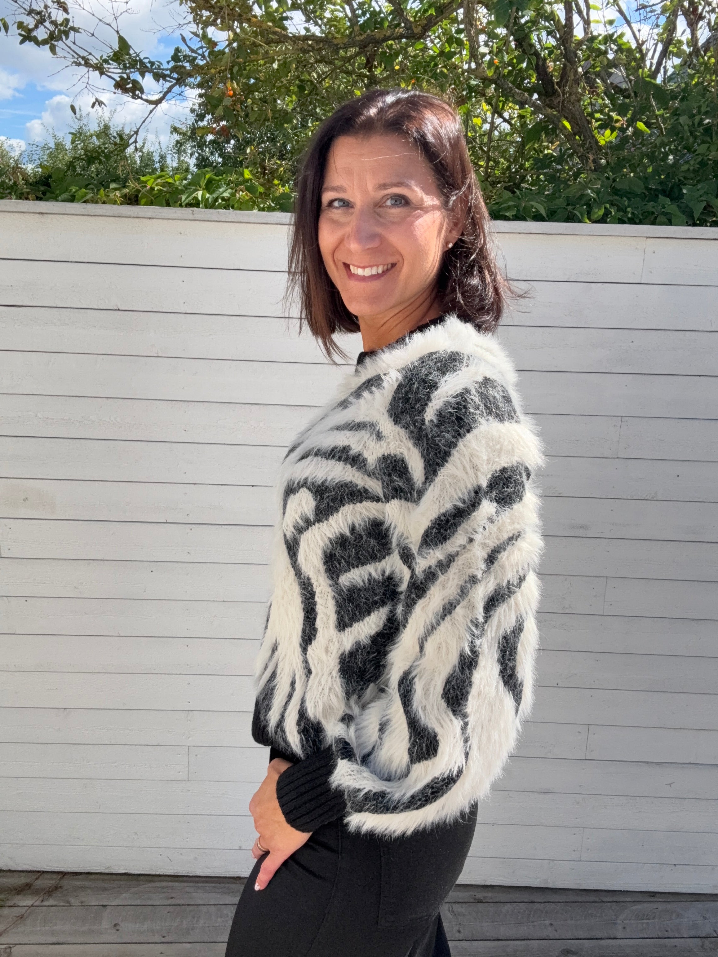 OBJHOLLOW L/S KNIT PULLOVER BLACK ZEBRA