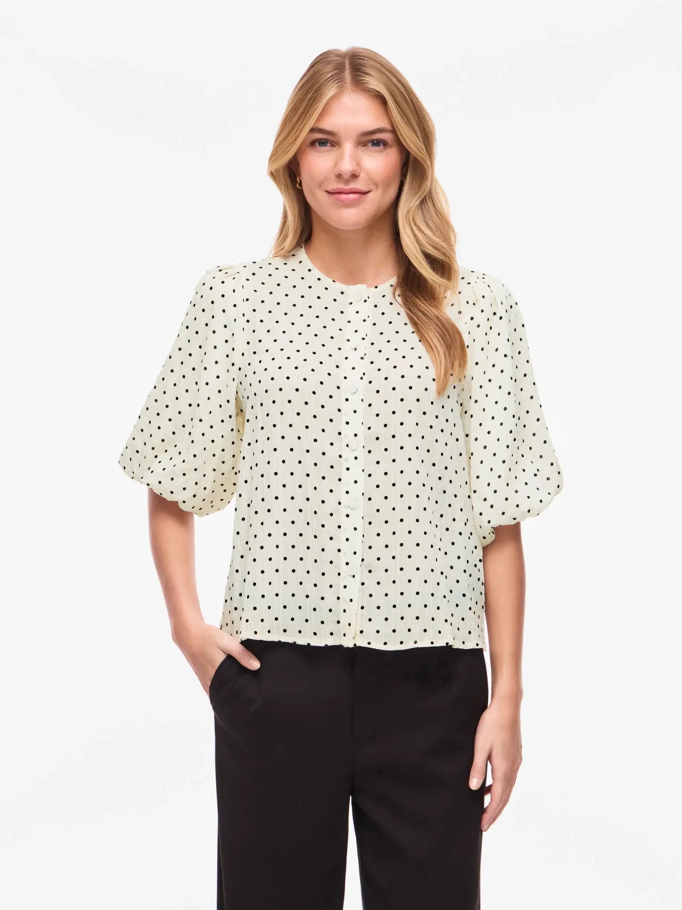 VIEA 2/4 BUTTON TOP