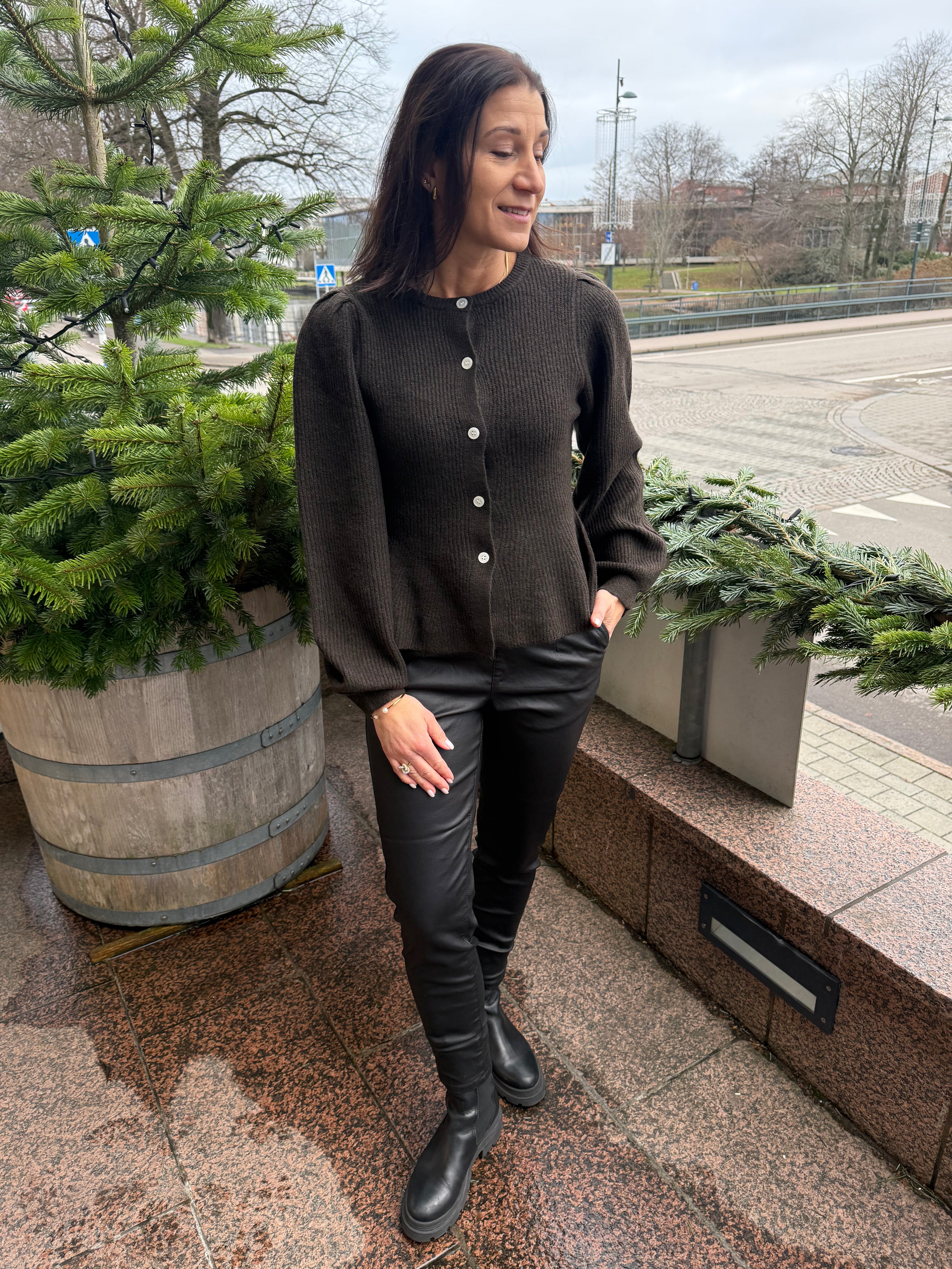 PCSILLY LS PUFF KNIT CARDIGAN BROWN