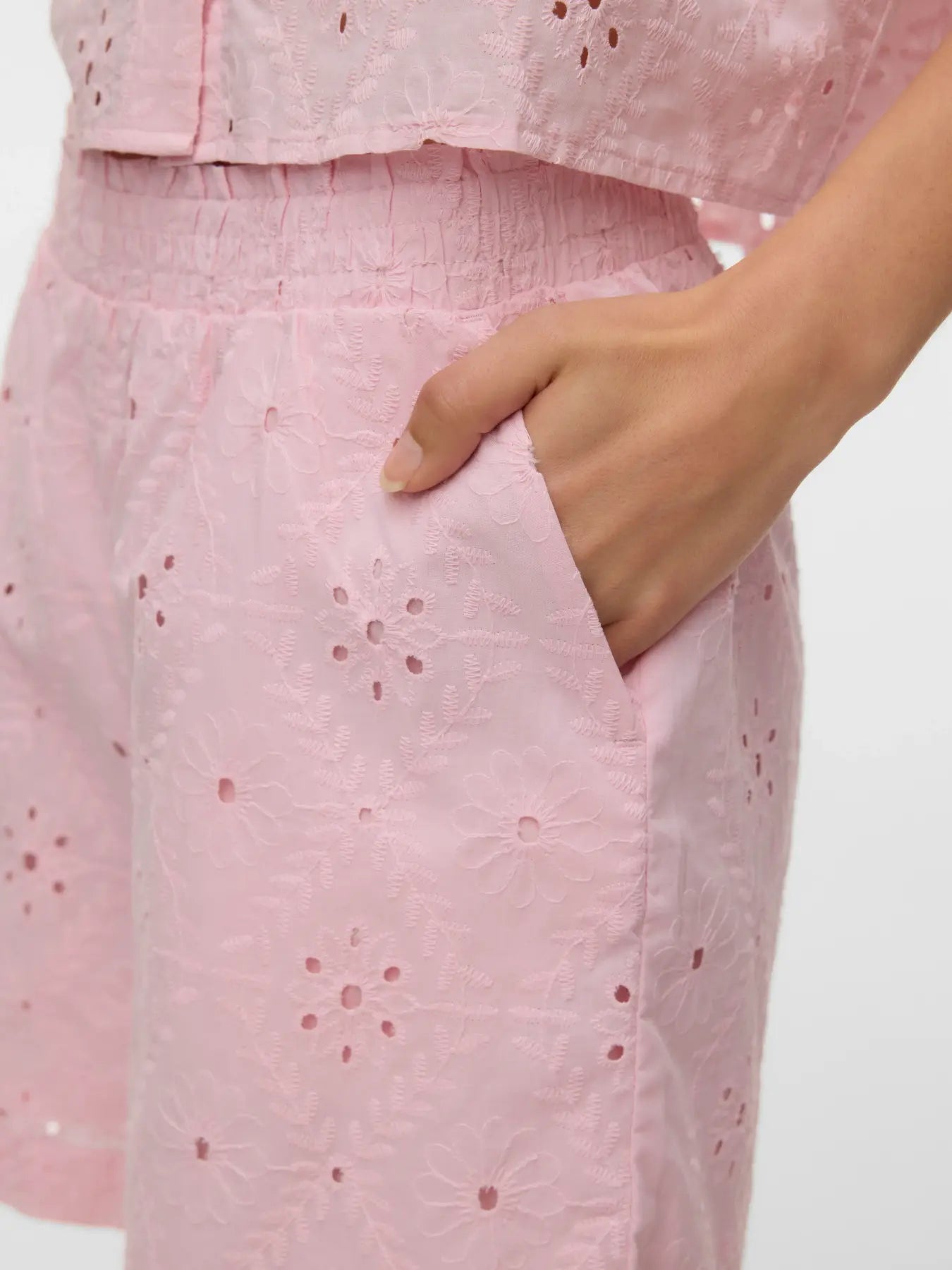 VMELIZA HW SHORTS