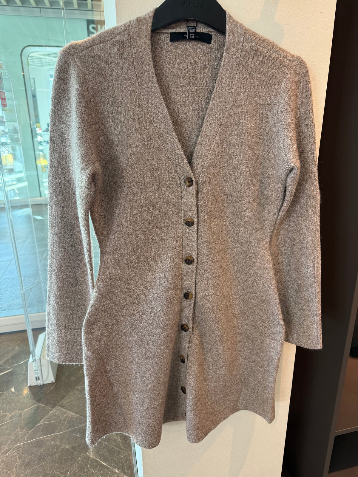 VMDOFFY LS V-NK BUTTON DRESS MOON ROCK