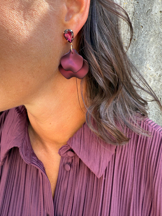 Leaf Earrings Cz Burgundy