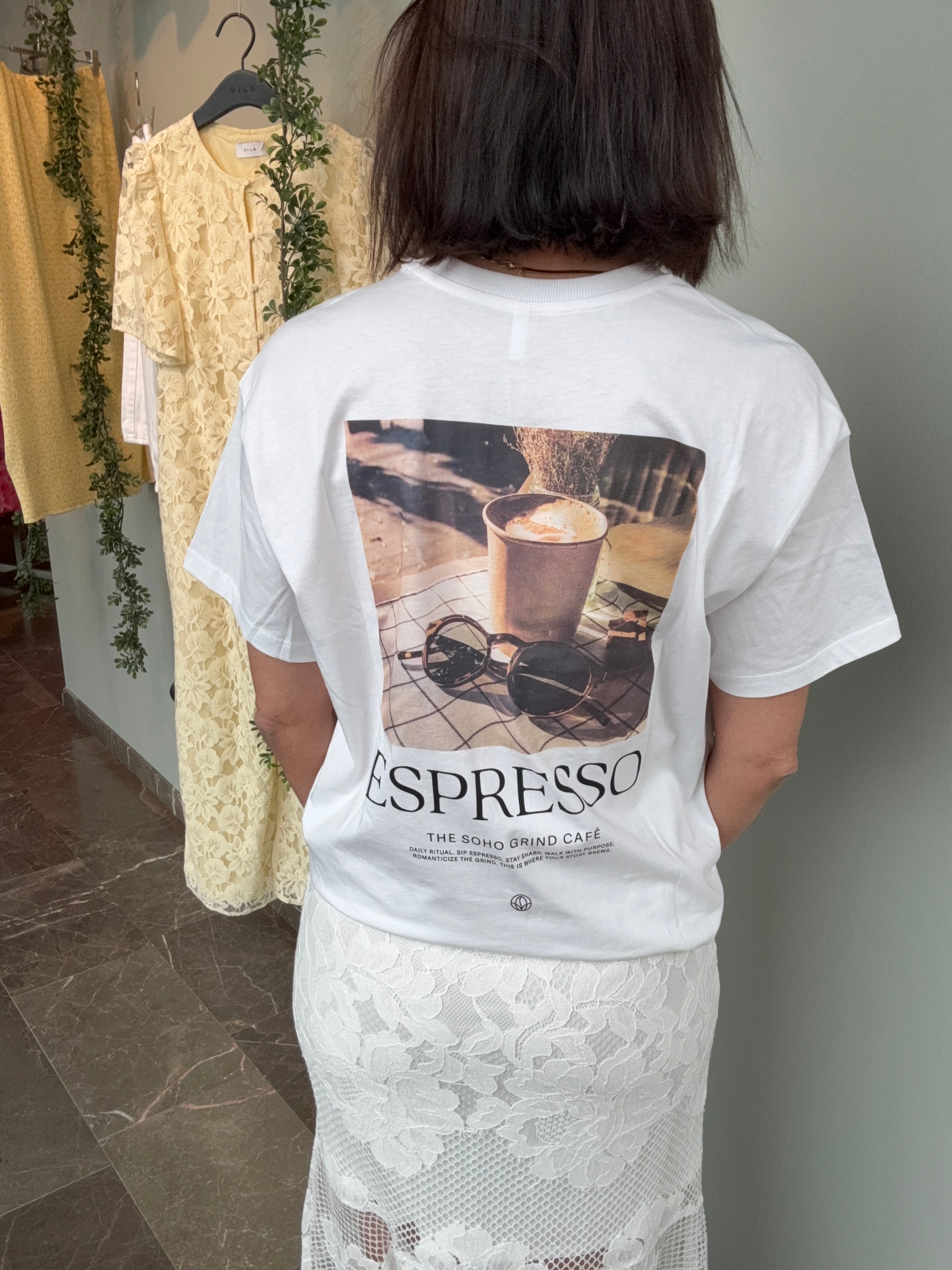 ONLVIVVI S/S LOVELY TOP WHITE ESPRESSO