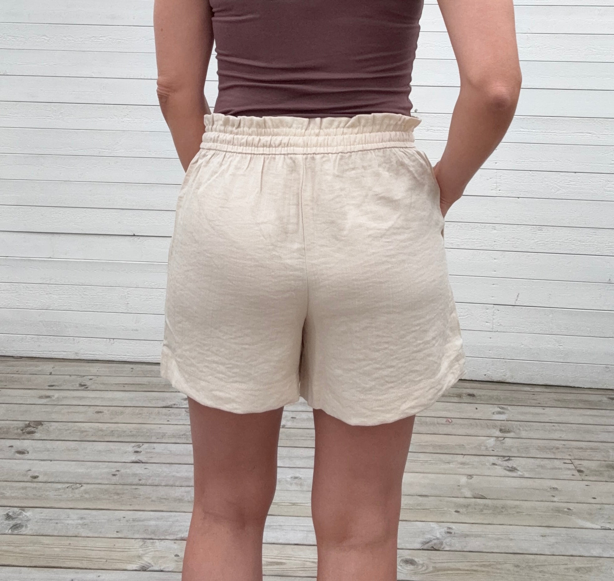 JDYMILLE MW SHORTS SANDSHELL