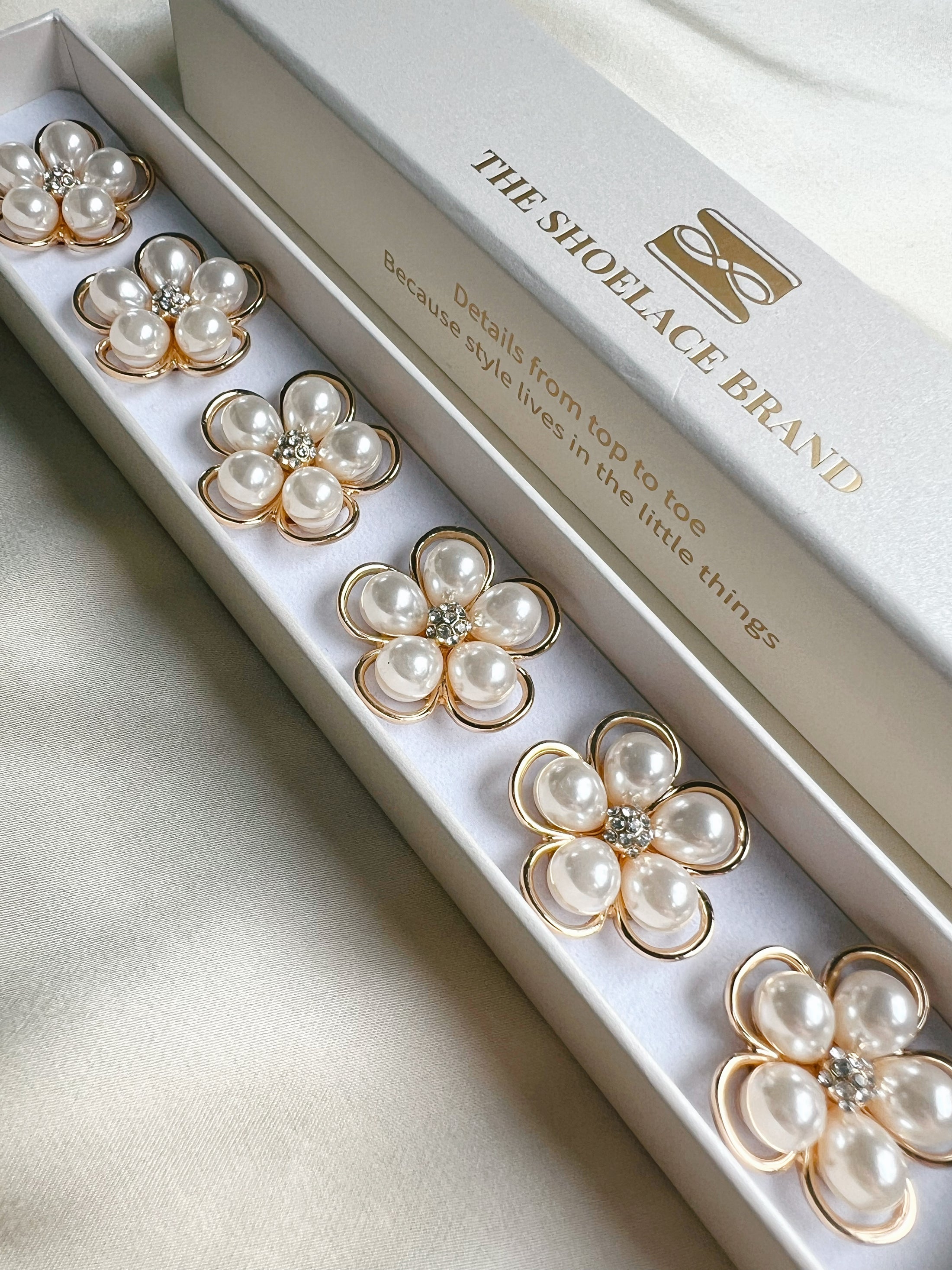 FELICIA – GOLD FRAMED PEARL FLOWER BUTTON CHARM GOLD- 2 PACK
