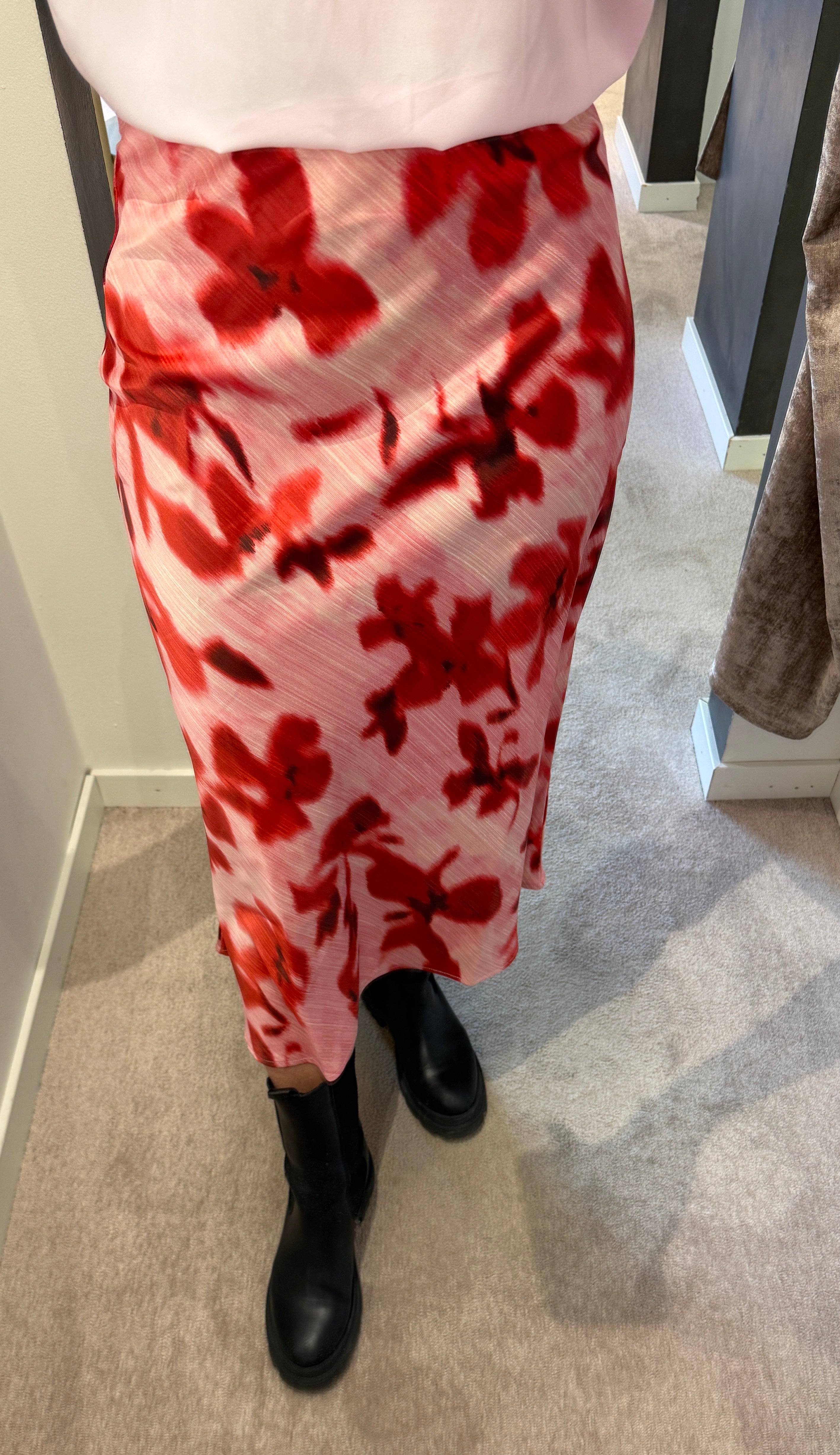 YASPELLA HW MIDI SKIRT