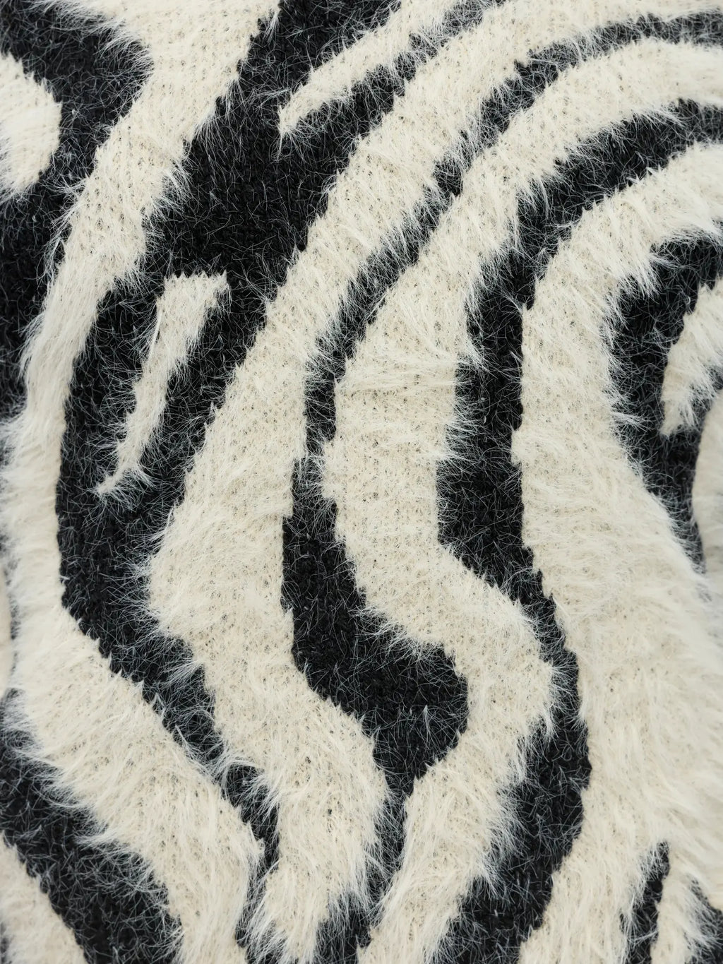 OBJHOLLOW L/S KNIT PULLOVER BLACK ZEBRA