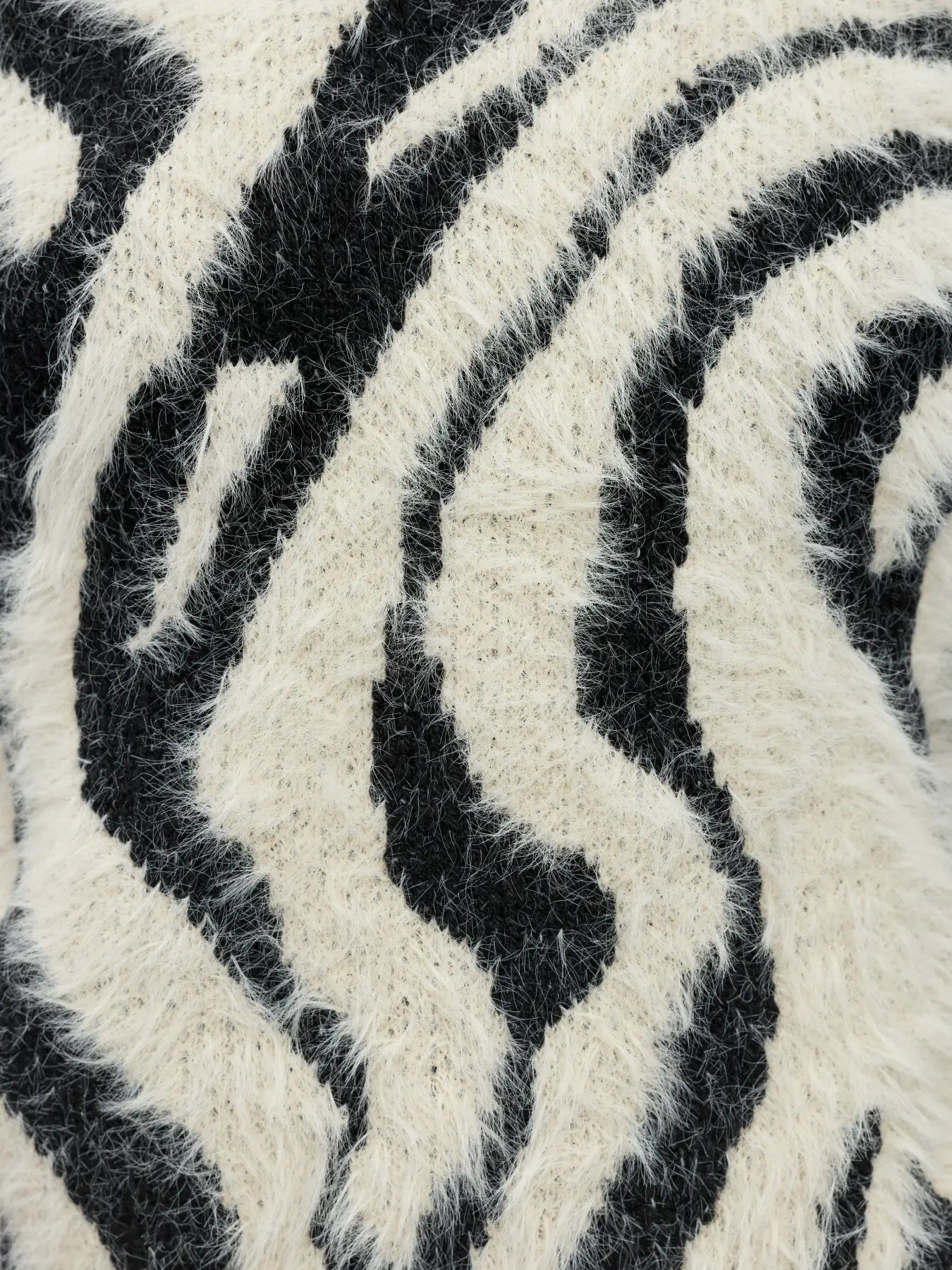 OBJHOLLOW L/S KNIT PULLOVER BLACK ZEBRA