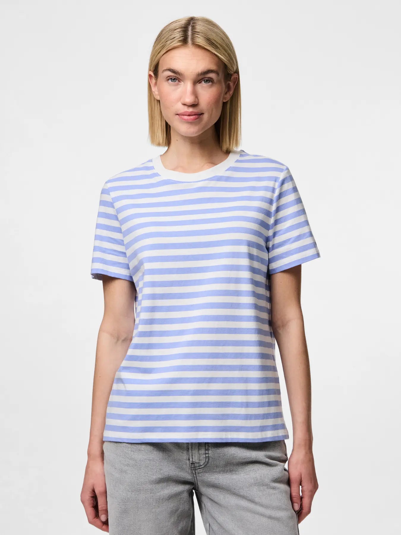 PCRIA SS TEE STRIPES LIGHTBLUE