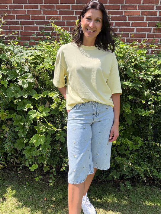 ONLLARA S/S BOXY TEE YELLOW