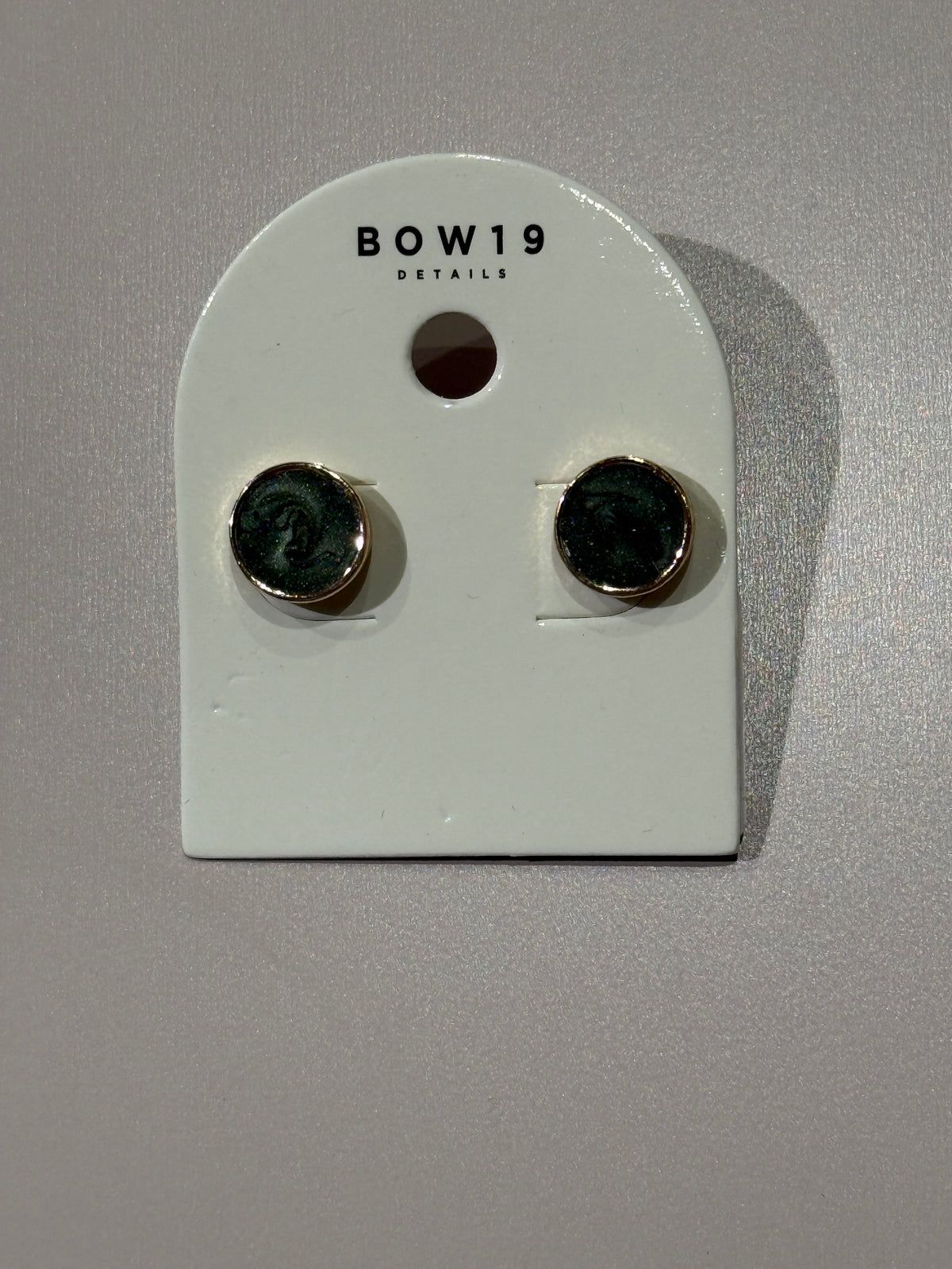 Ava Petite Stud - Pearl Dark green