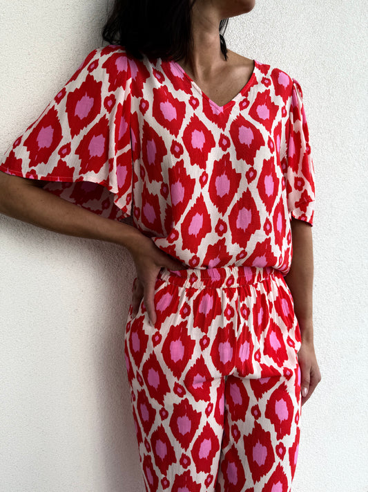 VIKIKKI V-NECK 2/4 TOP