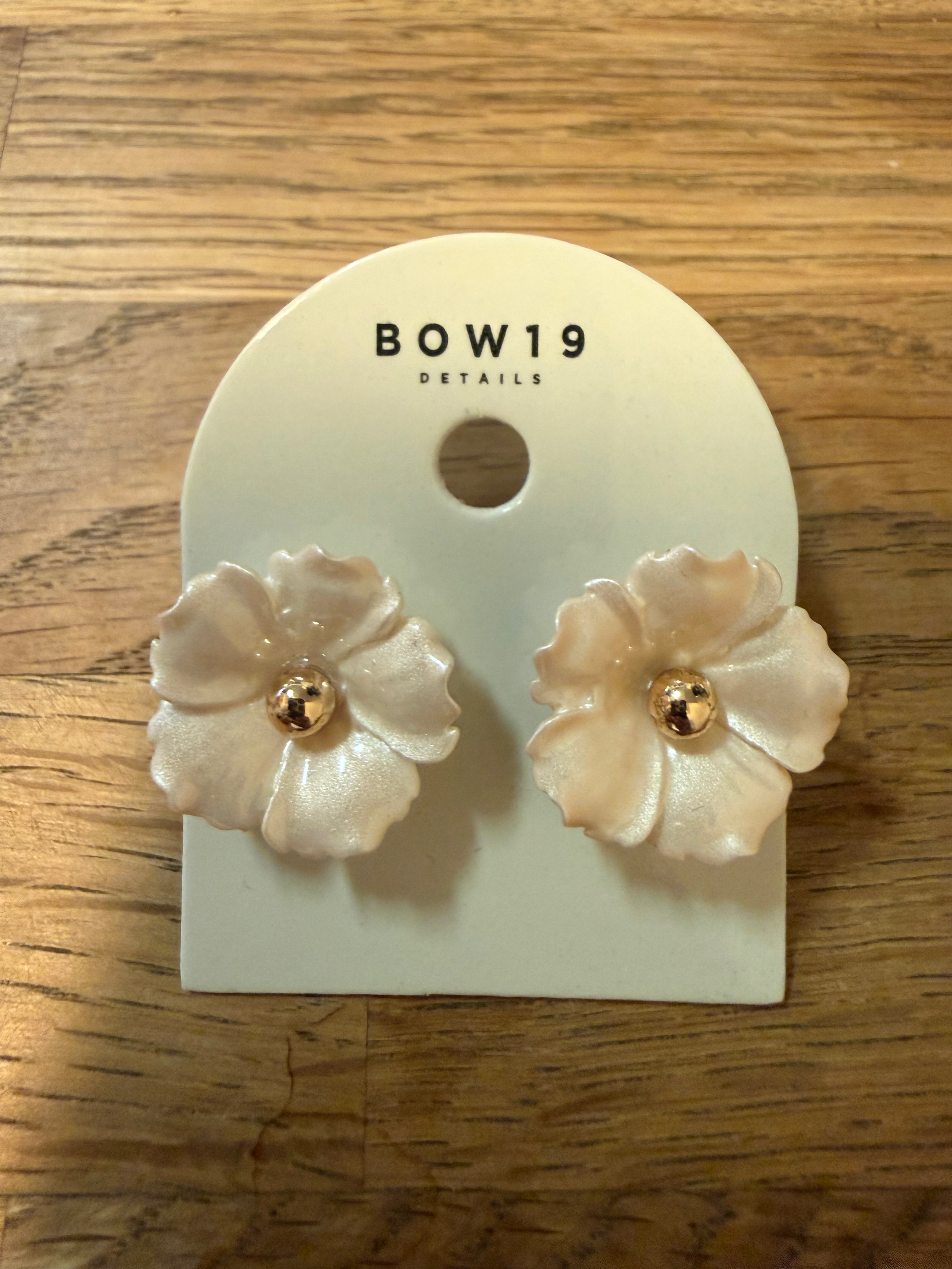 IRIS EARRINGS - FLERA FÄRGER