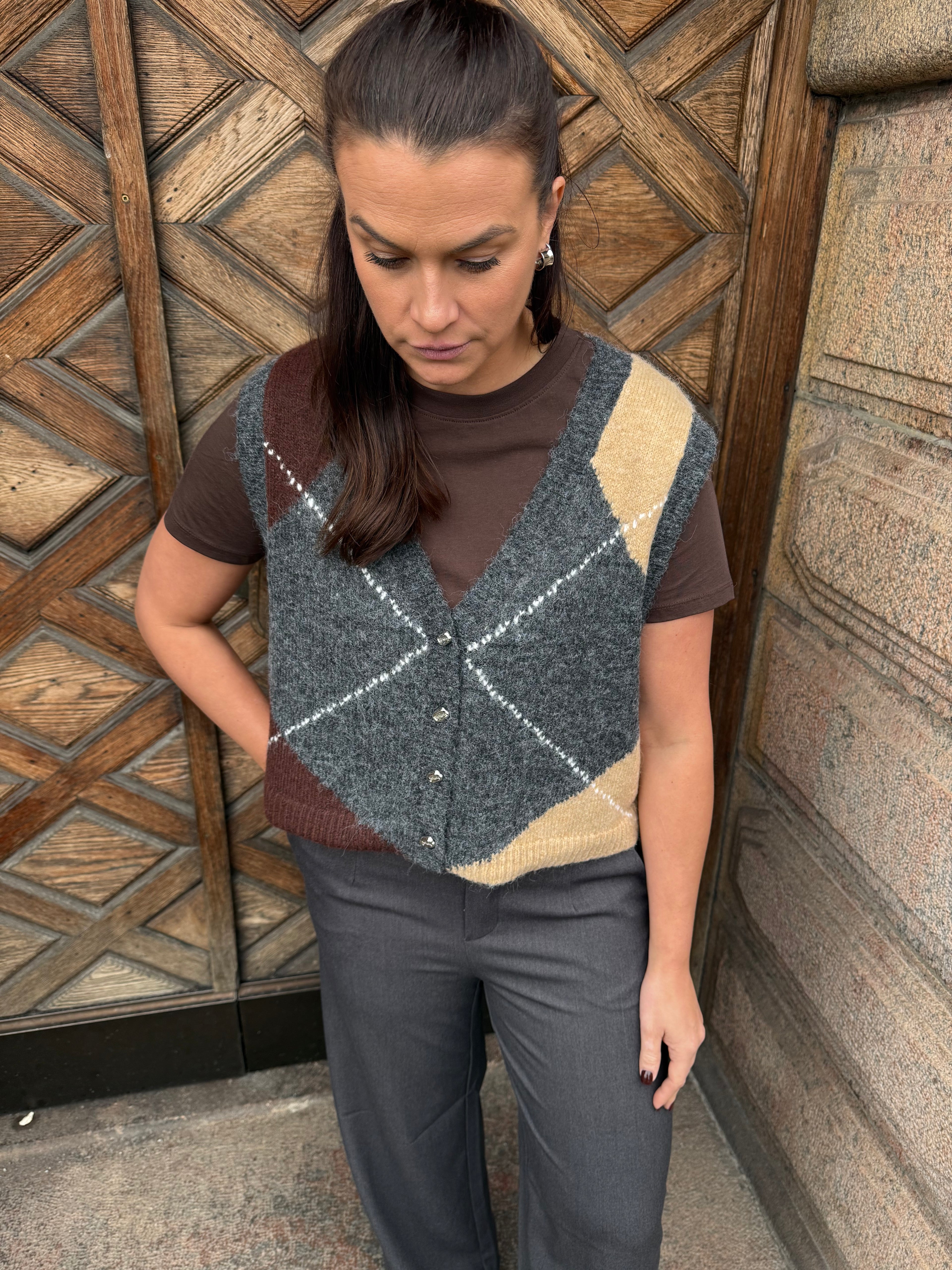 OBJZENA KNIT S/L VEST