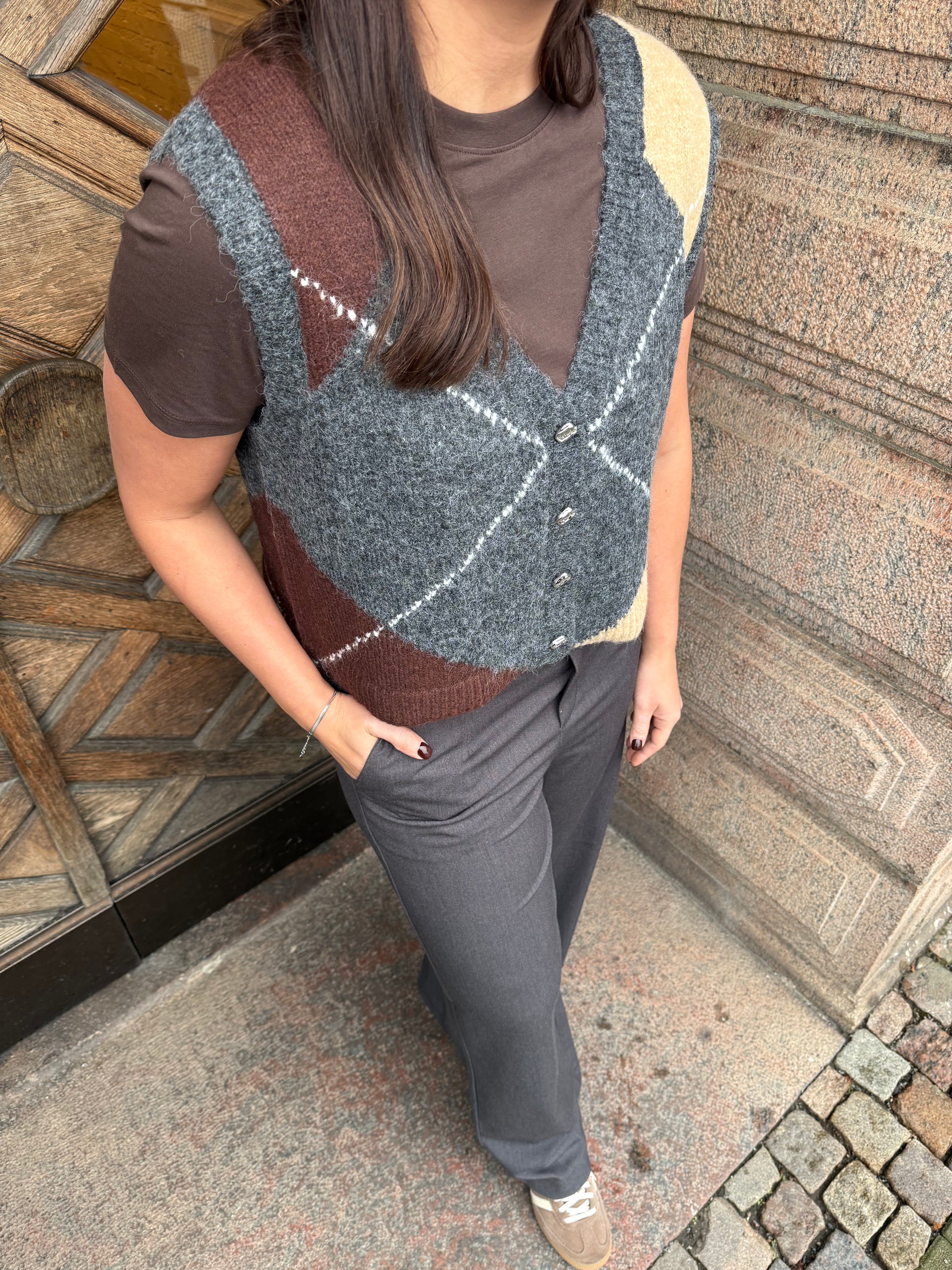 OBJZENA KNIT S/L VEST