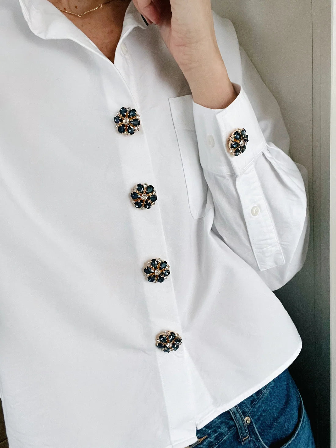 Isabelle – Navy & White Flower Button Charm Gold 2-pack
