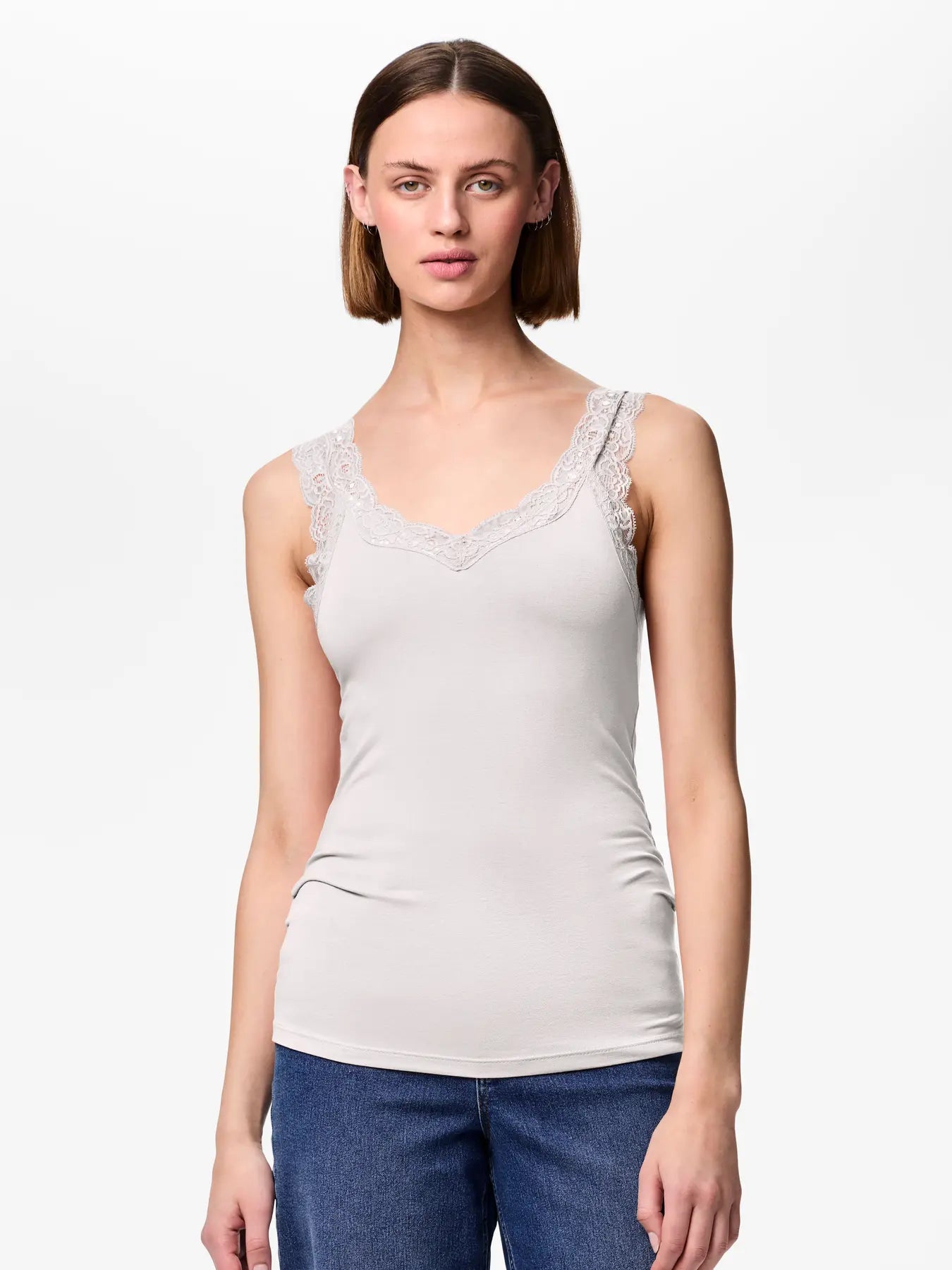 PCBARBERA LACE TOP BRIGHT WHITE