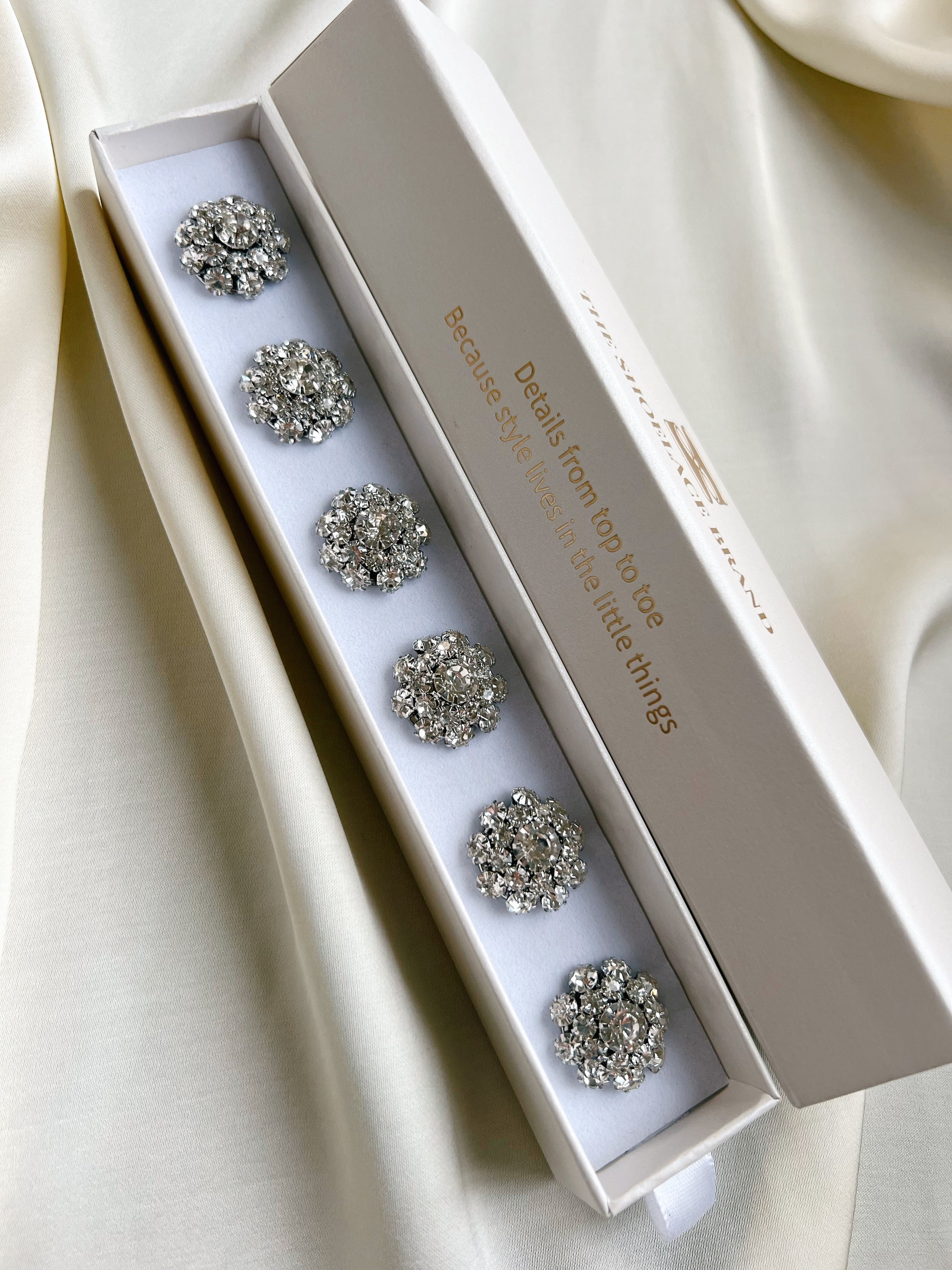 OLIVIA – CRYSTAL FLOWER BUTTON CHARM SILVER- 2 PACK