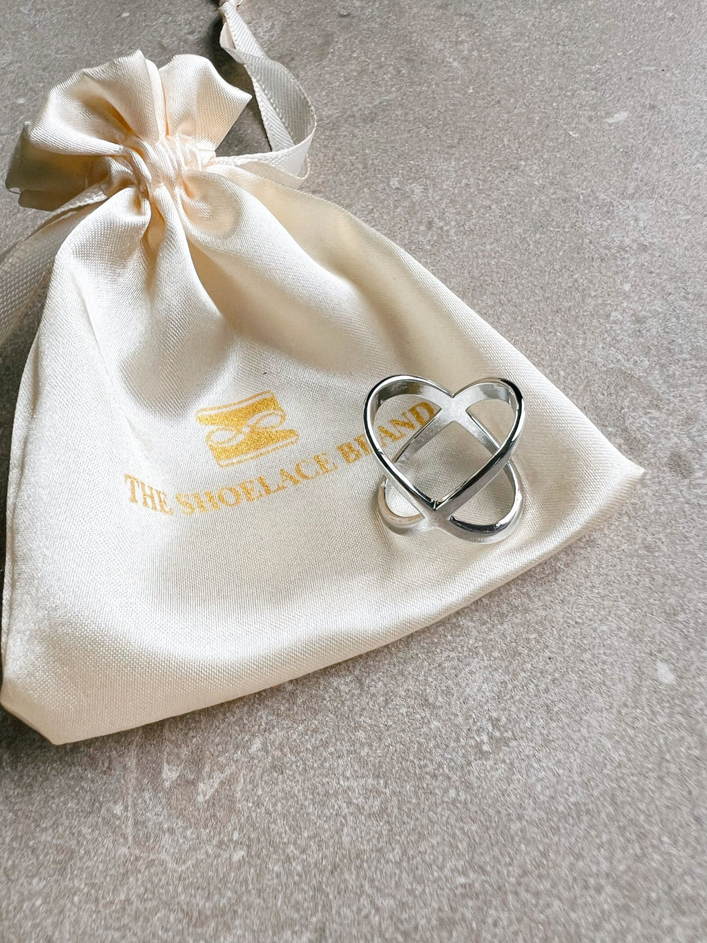 SCARF RING CROSS SILVER/GULD