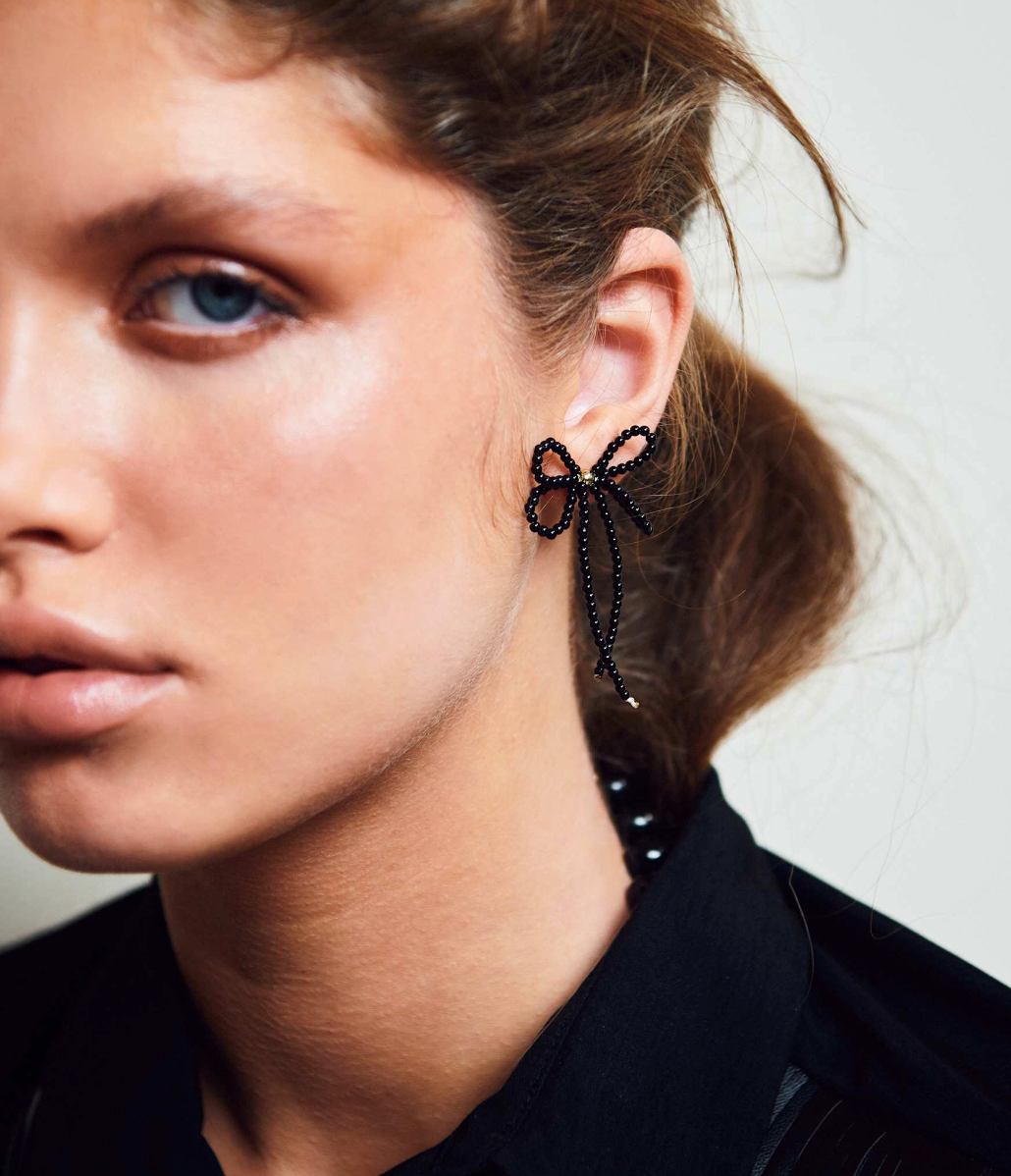 Pearl Bow Earrings- Black