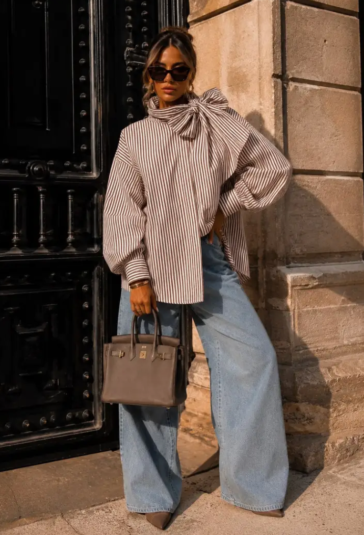 EMELIE- OVERSIZED STRIPED SHIRT WITH TIE COLLAR BROWN- CH310