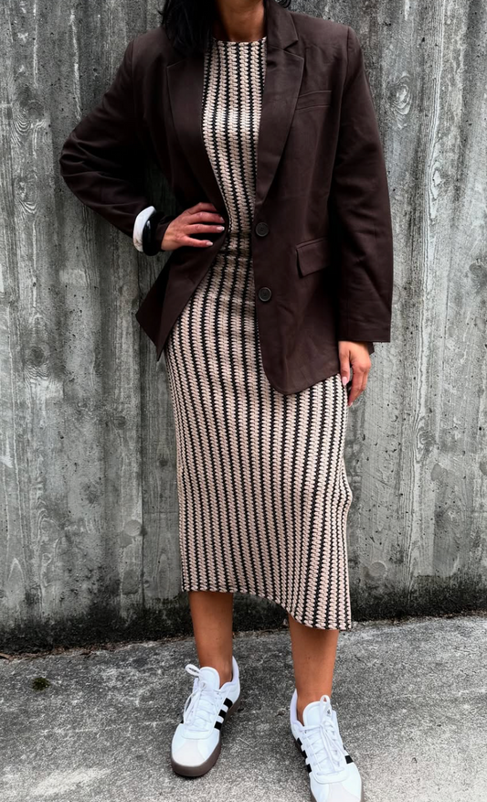 VIHELLA JAQUARD MIDI SKIRT