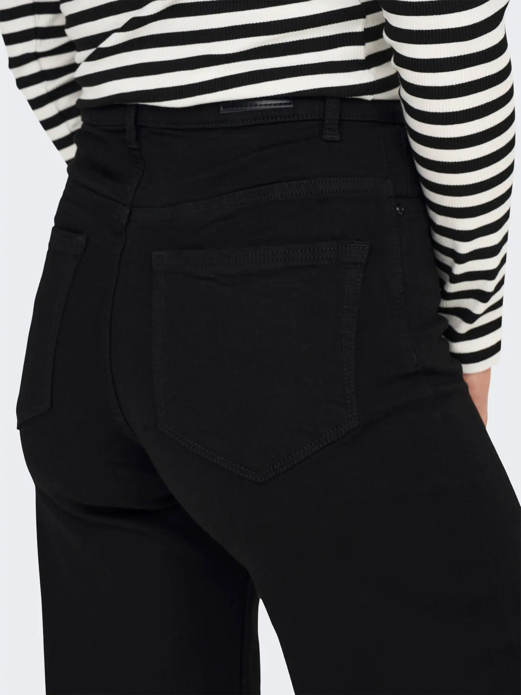 ONLMADISON BLUSH HW W 4EVERBLK