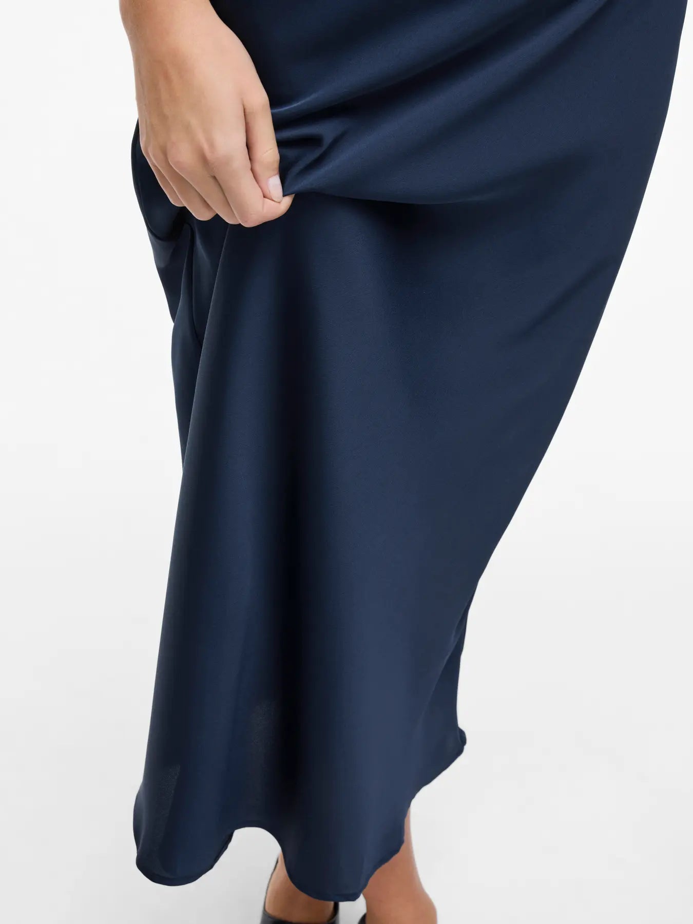 VIELLETTE HW MIDI SKIRT NAVY BLAZER