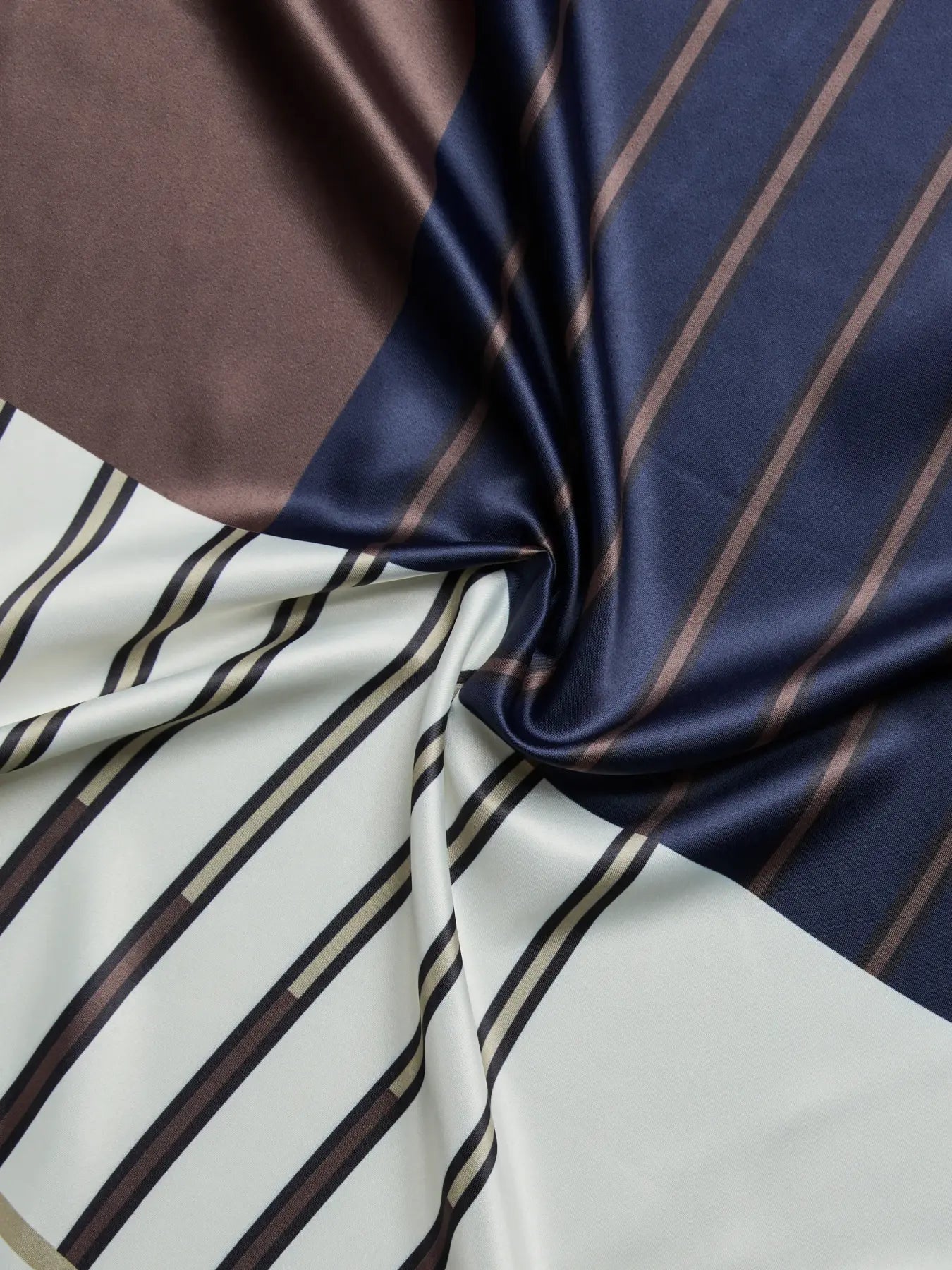 PCAMANDA SQUARE SCARF MARITIME BLUE