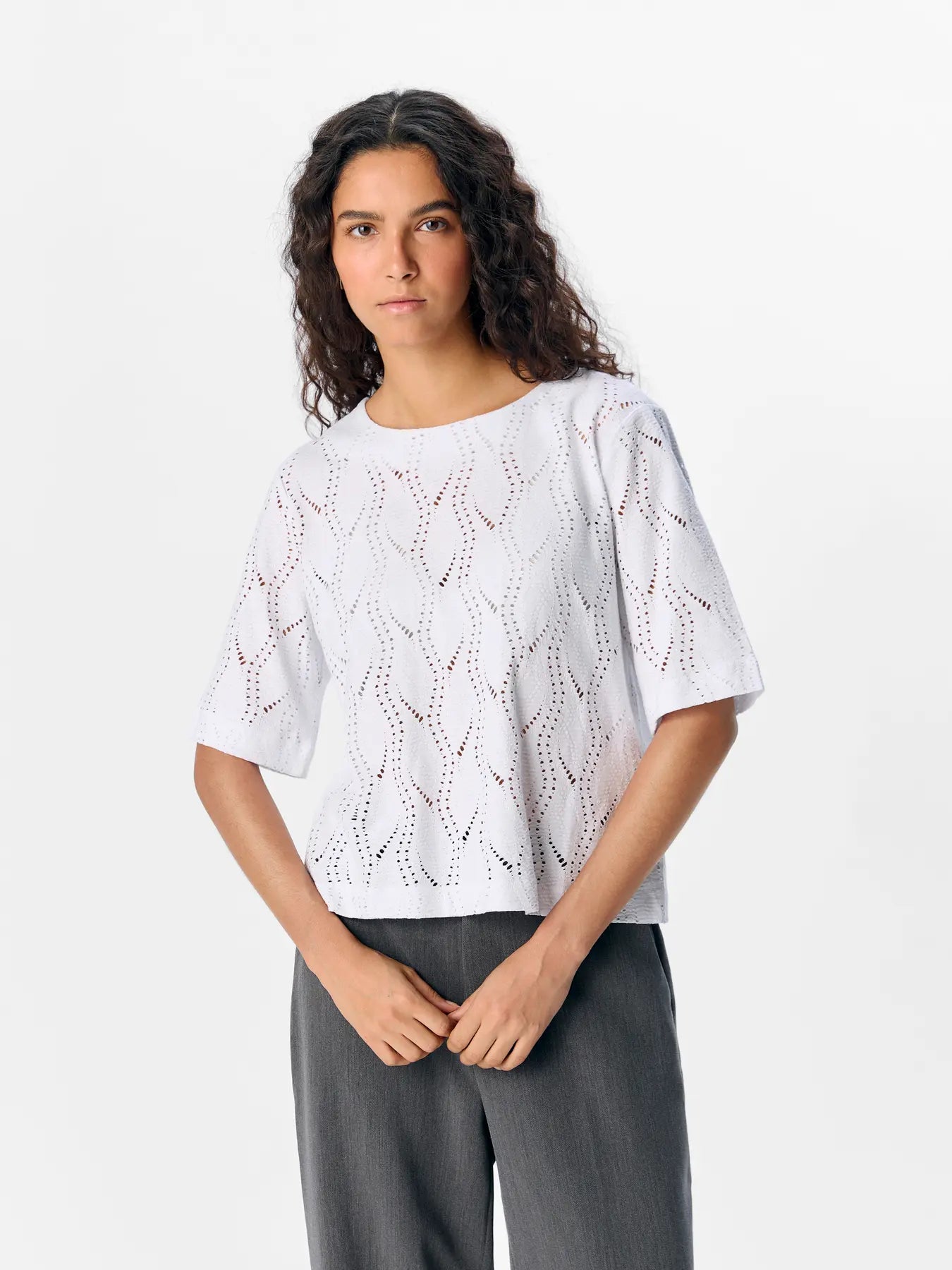OBJAVA 2/4 LO O-NECK TOP WHITE