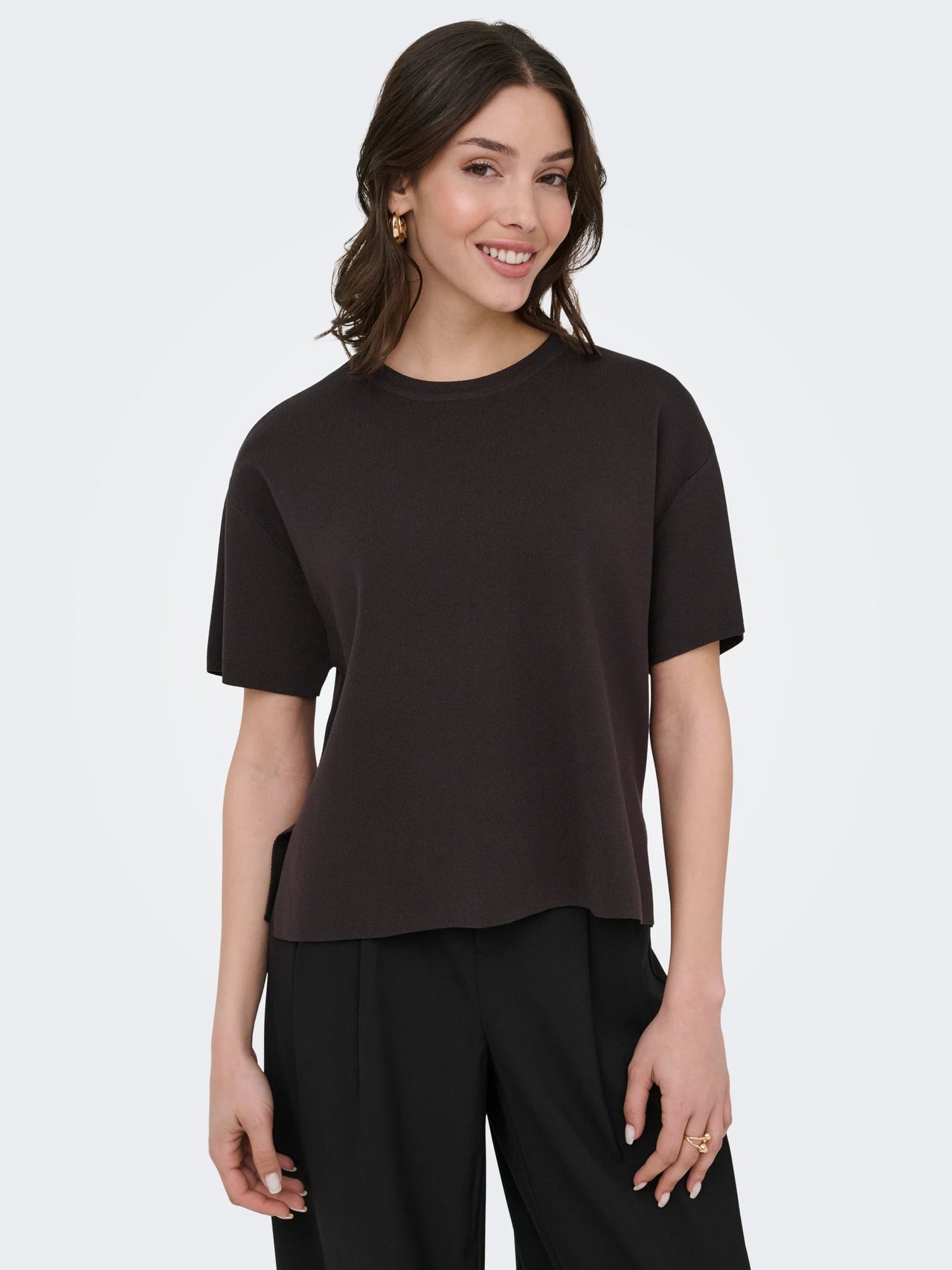 JDYASTRA S/S O-NECK SLIT TOP CHOCOLATE TORTE