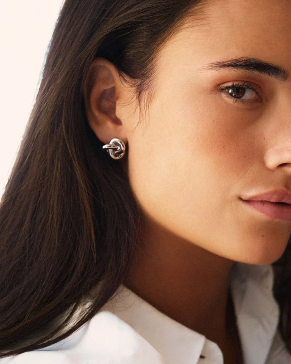 Infinity Knot Studs L