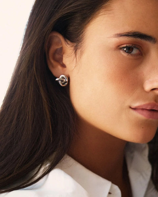 Infinity Knot Studs L
